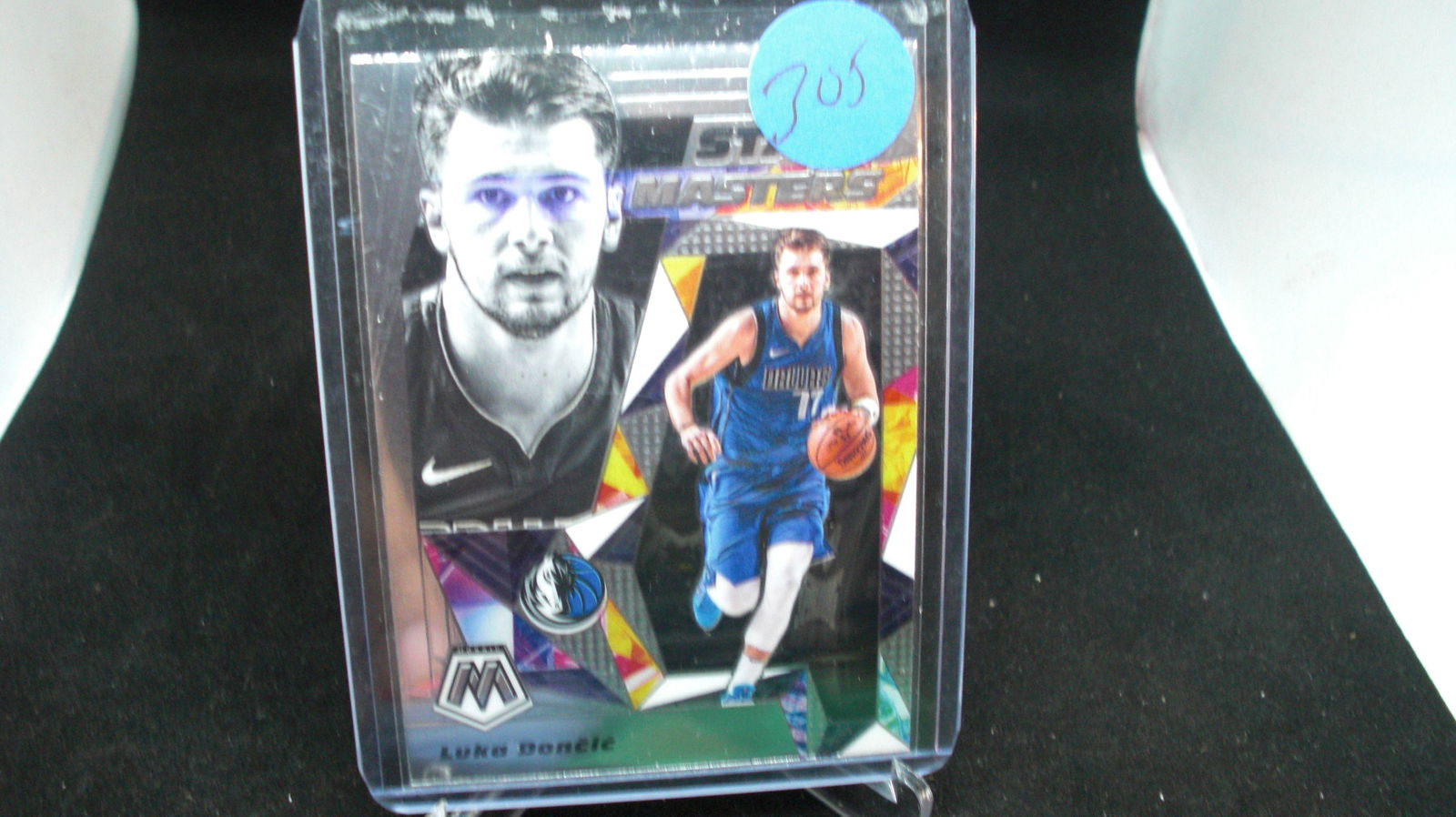 luka doncic mosaic stare masters (1 of 1)