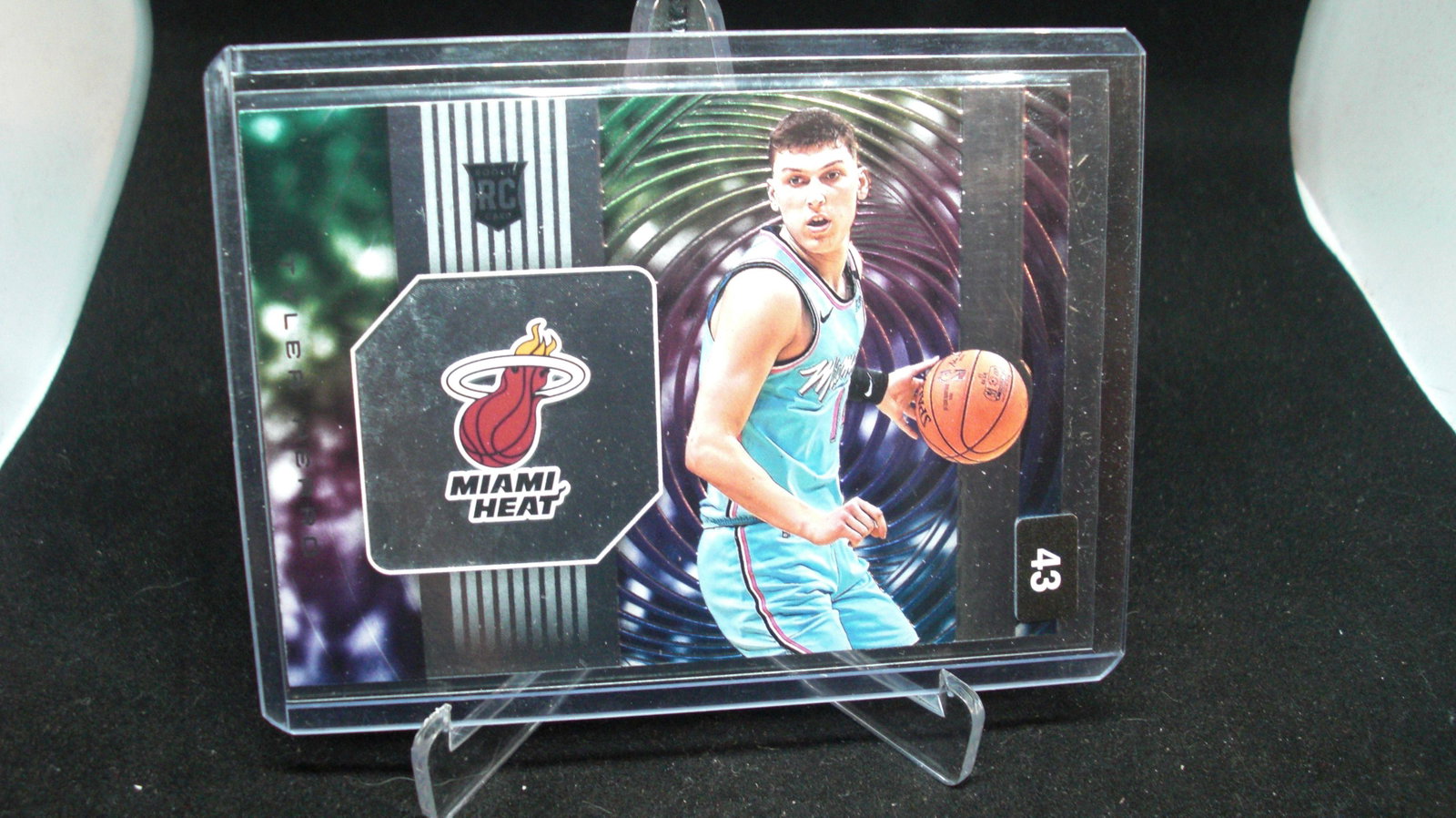 tyler herro rookie: in top loader