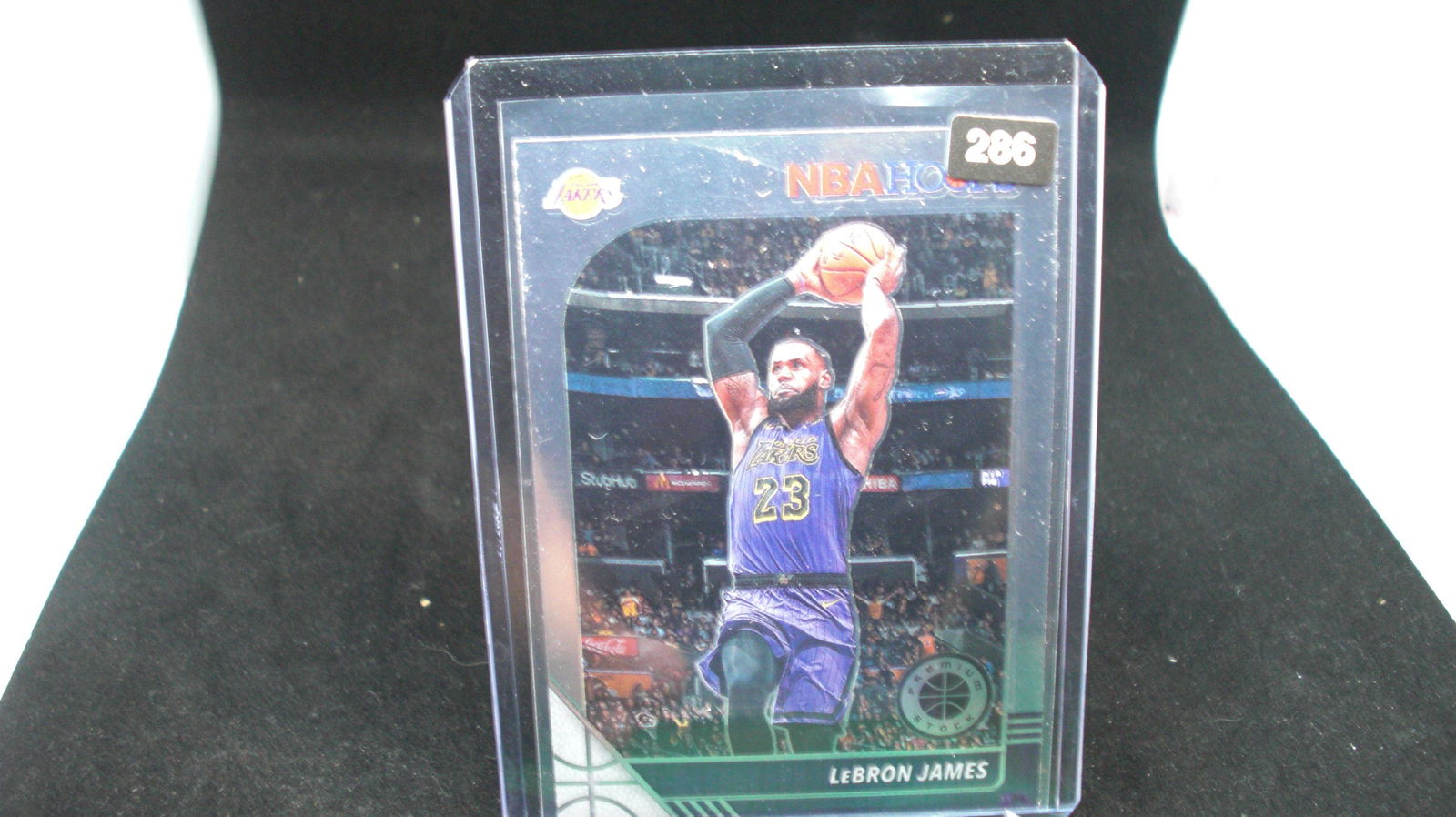 NBA HOOPS PREMIUM LEBRON JAMES (1 of 1)