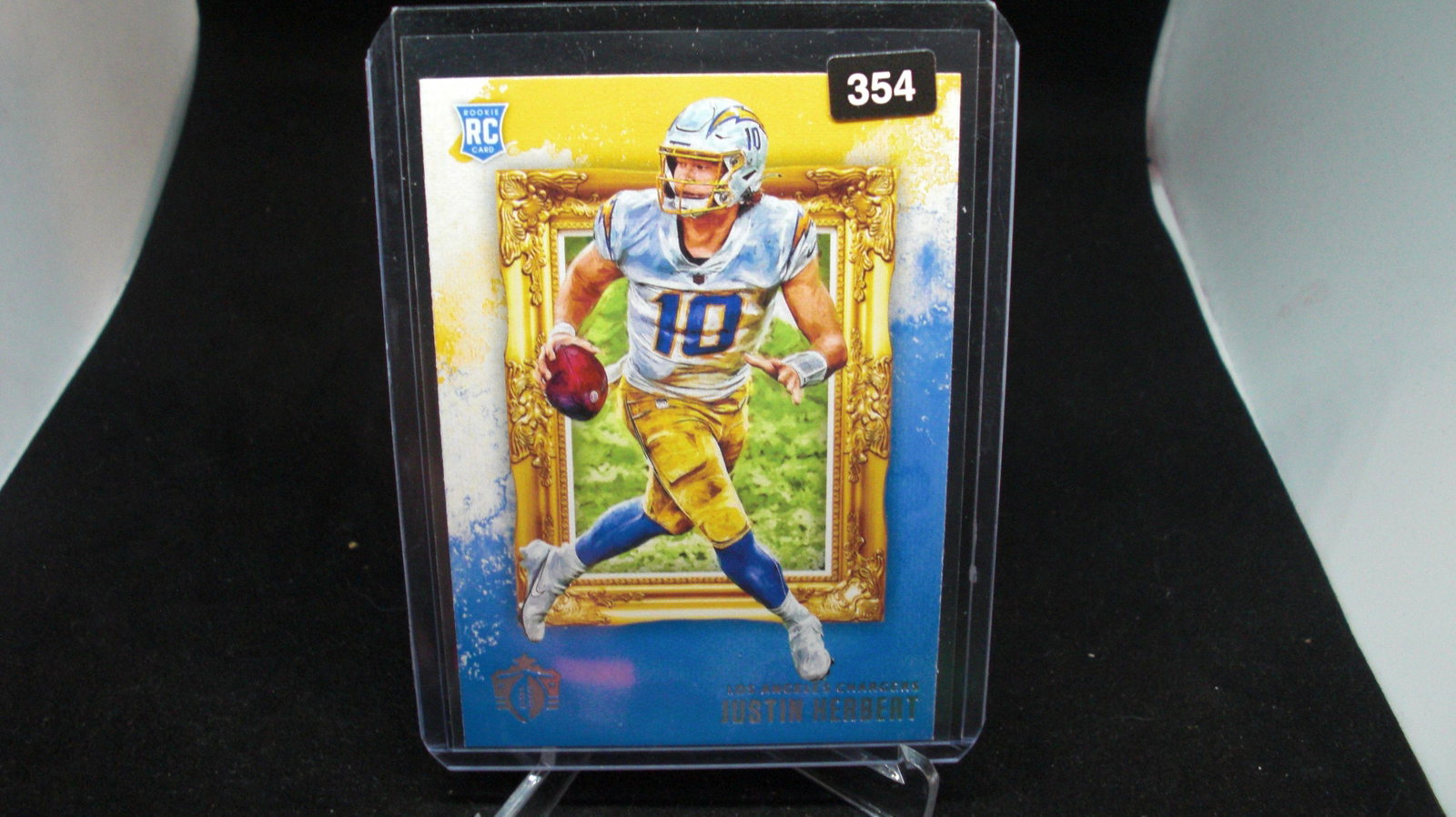 JUSTIN HERBERT ROOKIE CARD: in top loader