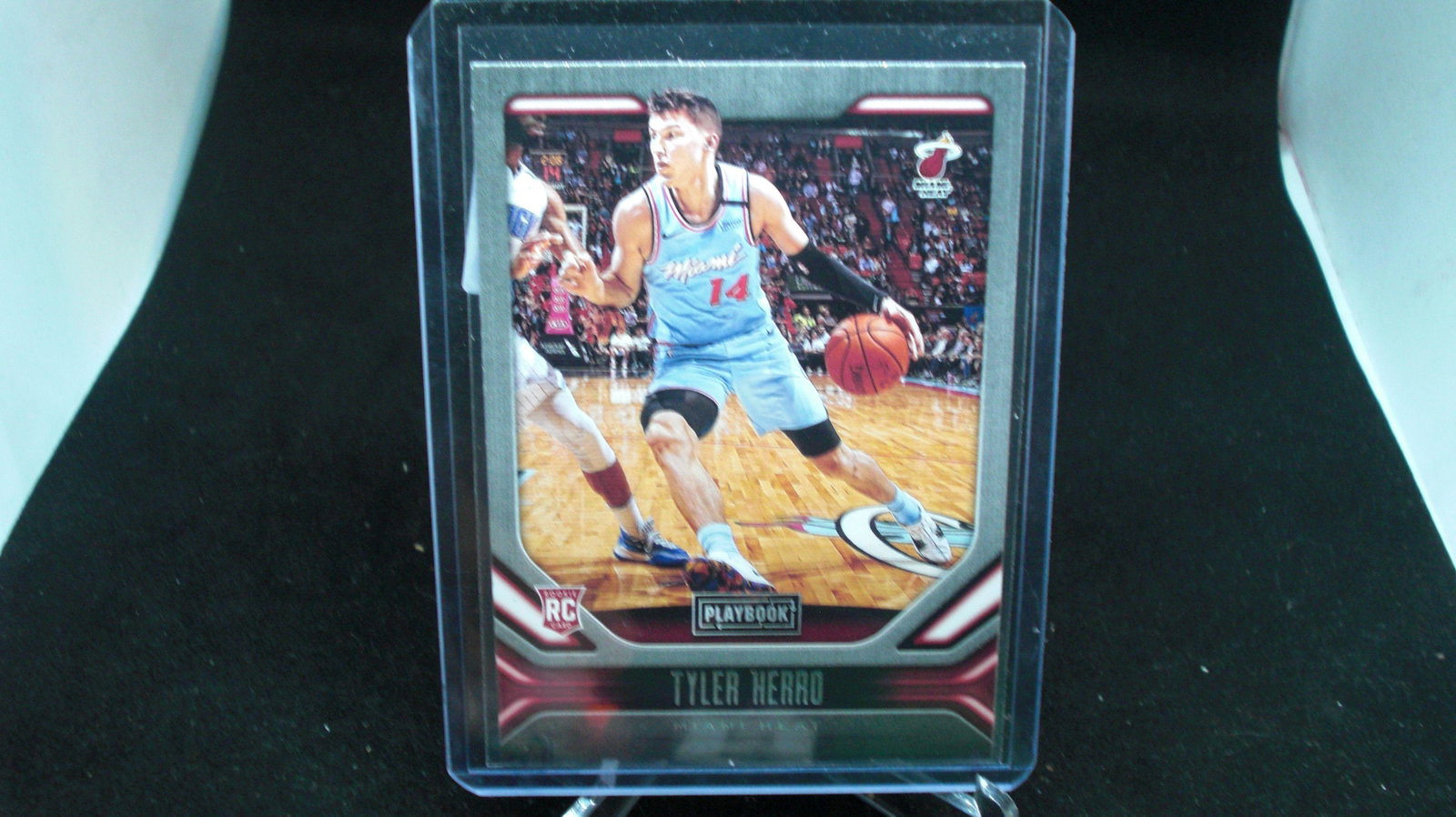 tyler herro rookie card: in top loader