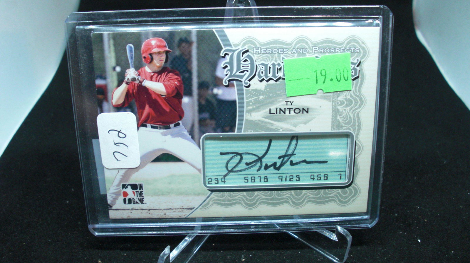 ty linton rookie auto (1 of 1)