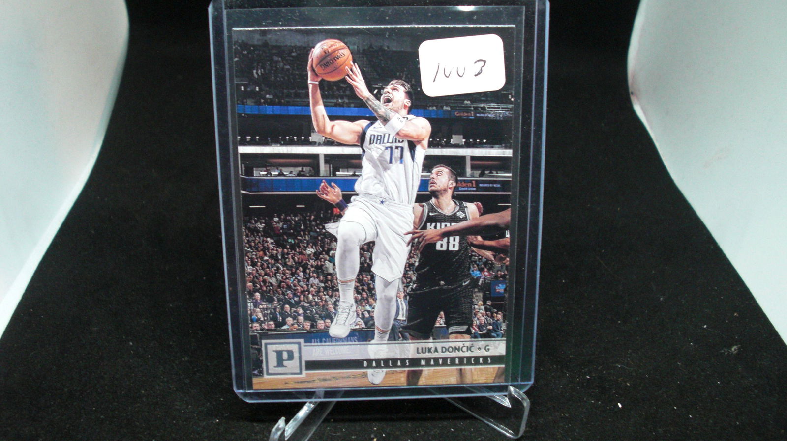 PANINI CHRONICLES LUKA DONCIC (1 of 1)