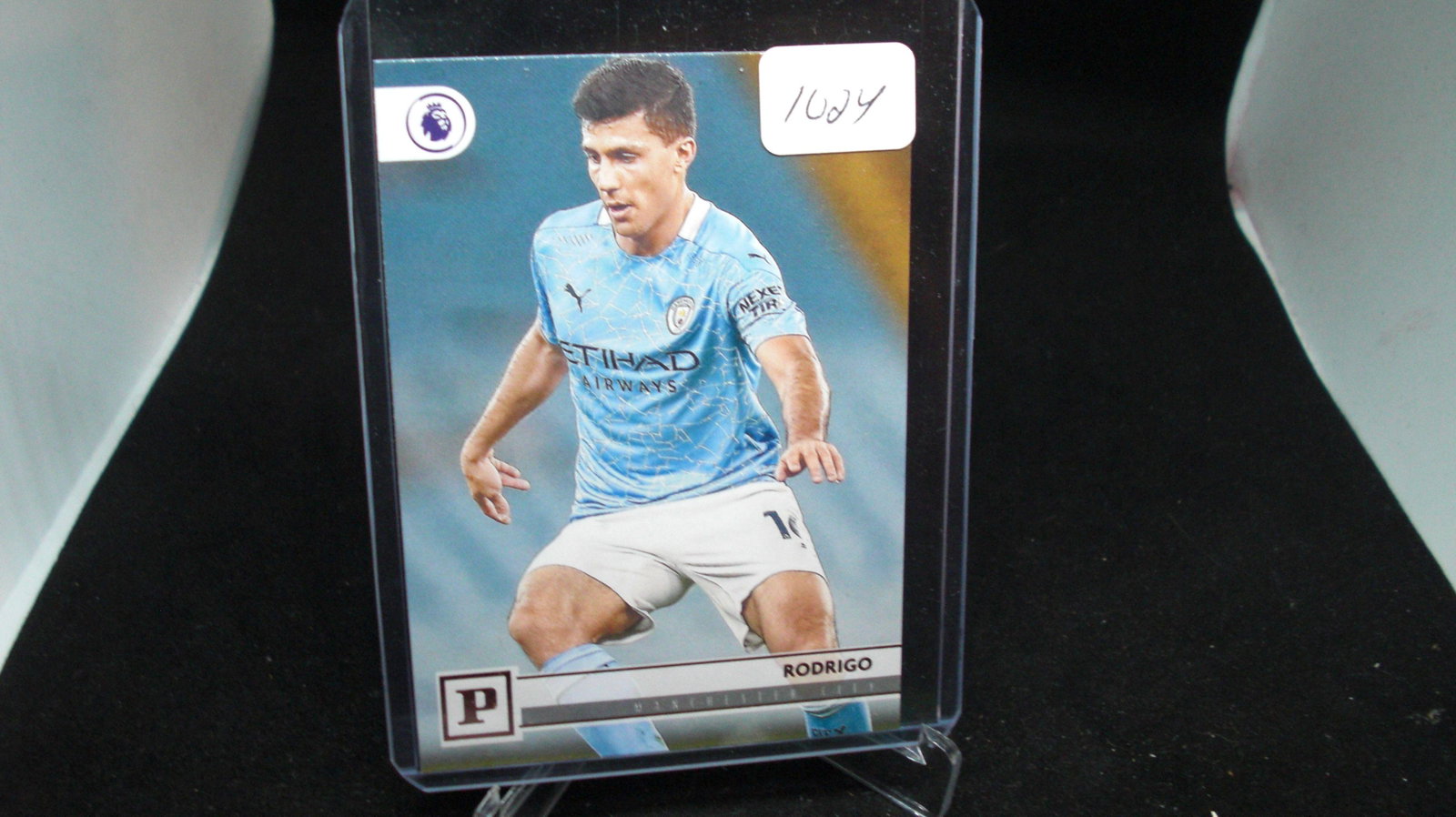 RODRIGO SOCCER CARD: in top loader