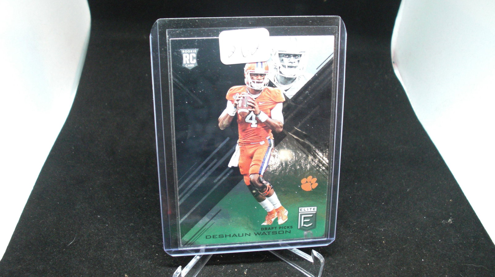 Deshaun Watson elite series rookie card: in top loader