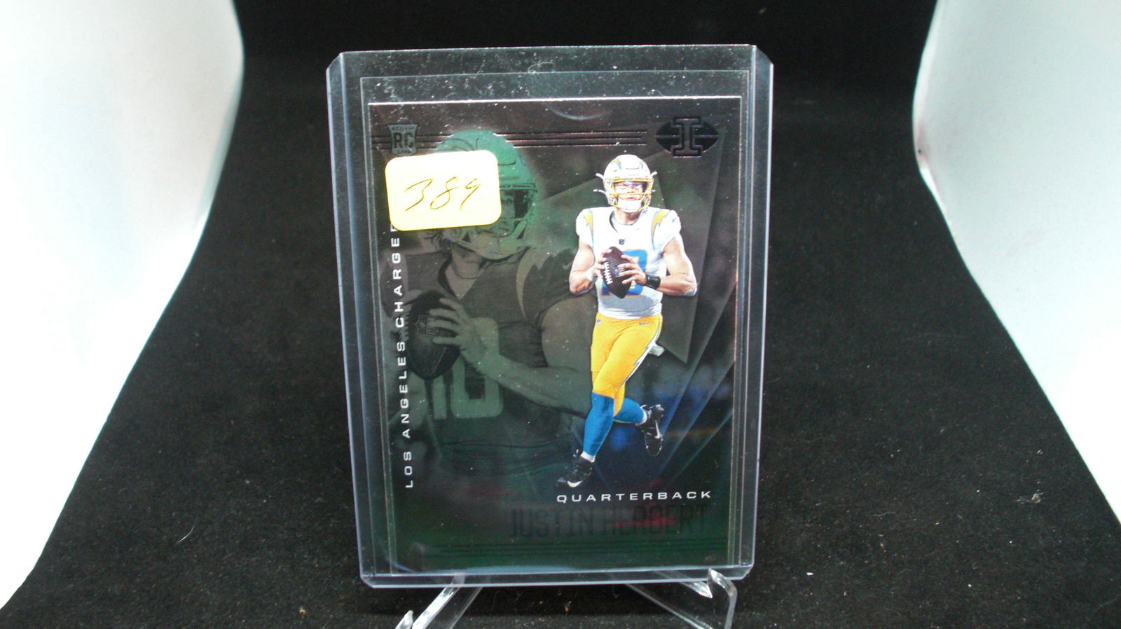 JUSTIN HERBERT BLACK VARIATION ROOKIE (1 of 1)