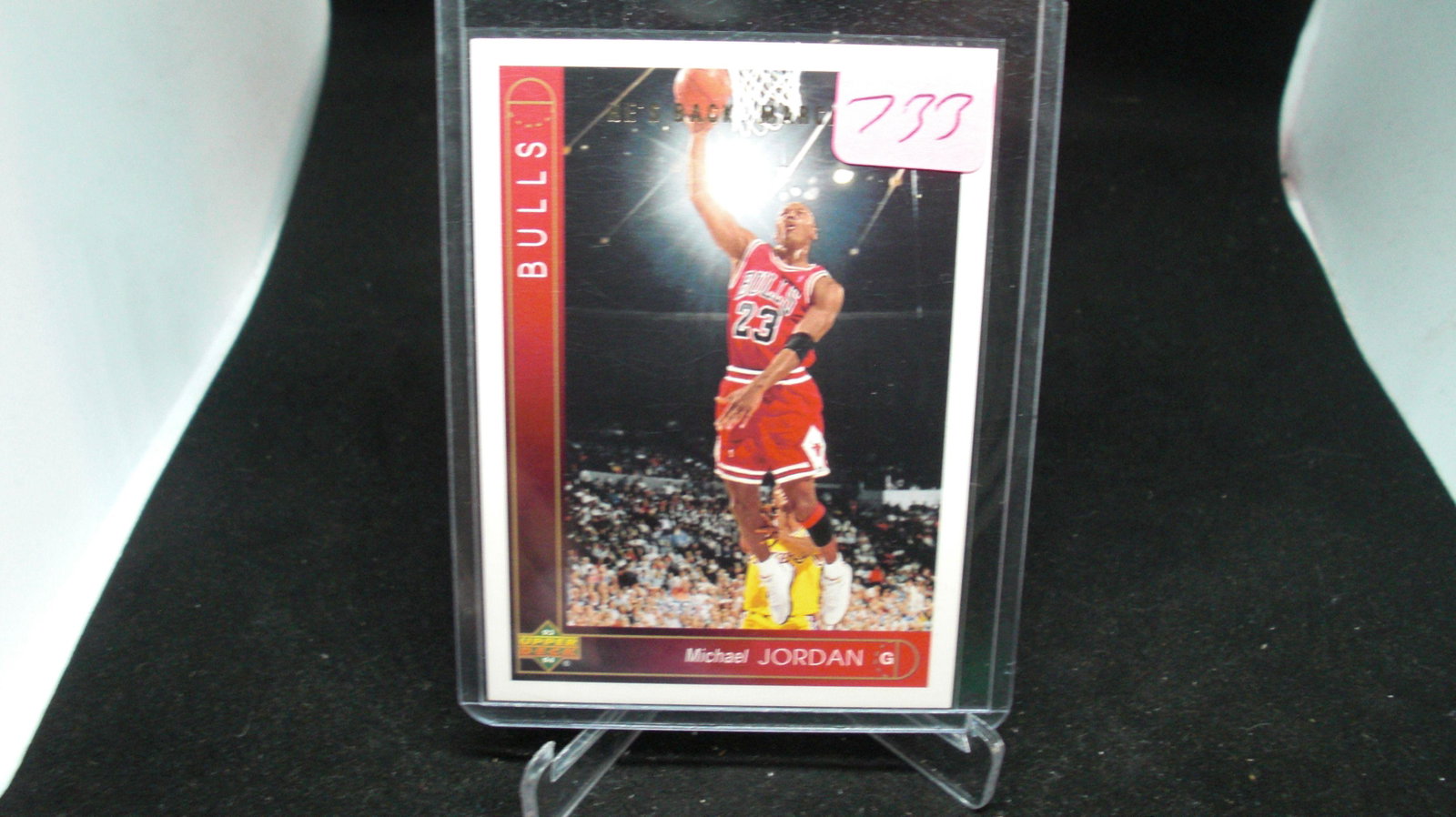 Michael Jordan he's back insert: in top loader