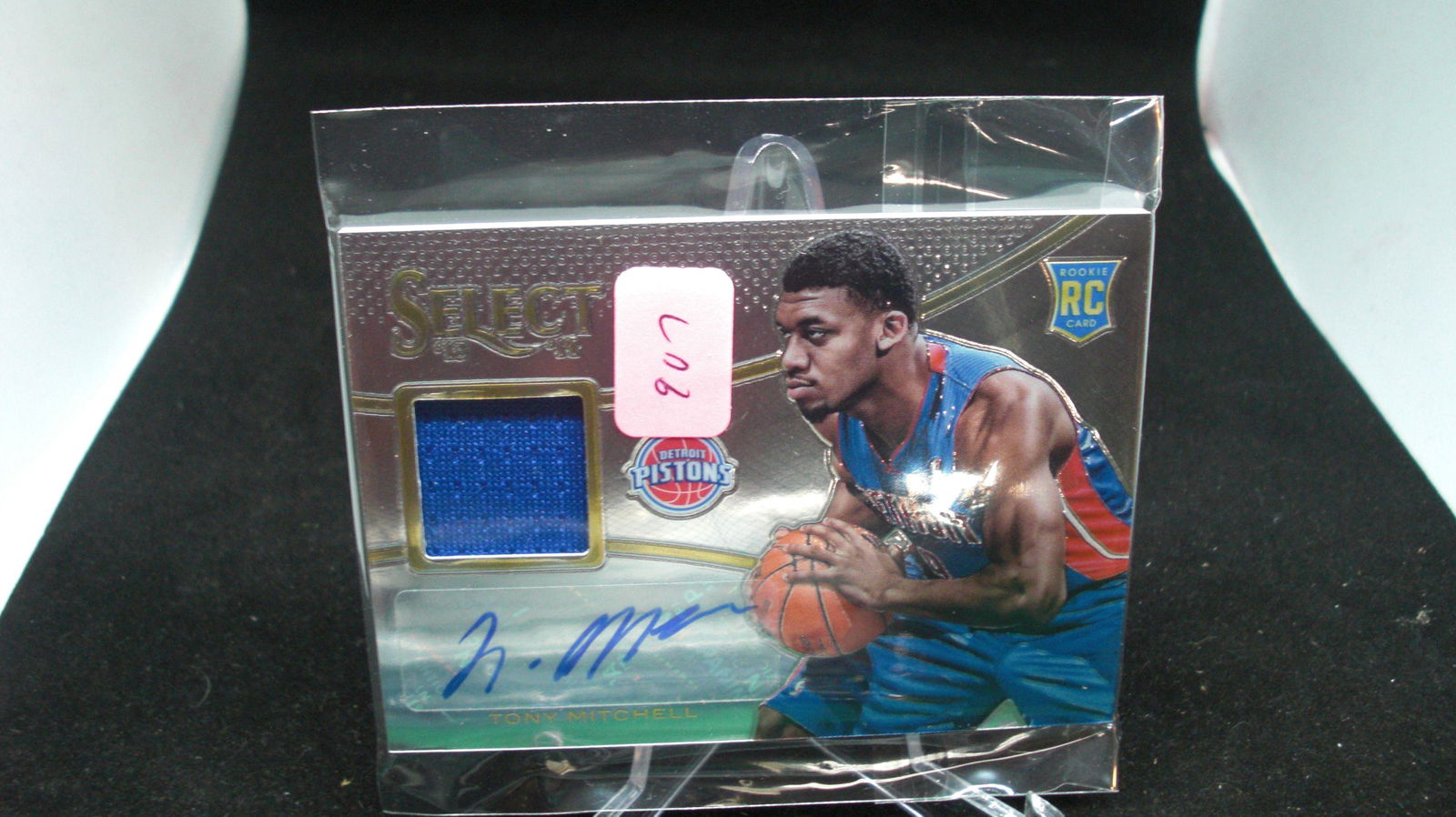 Tony Mitchell select rookie patch auto (1 of 1)