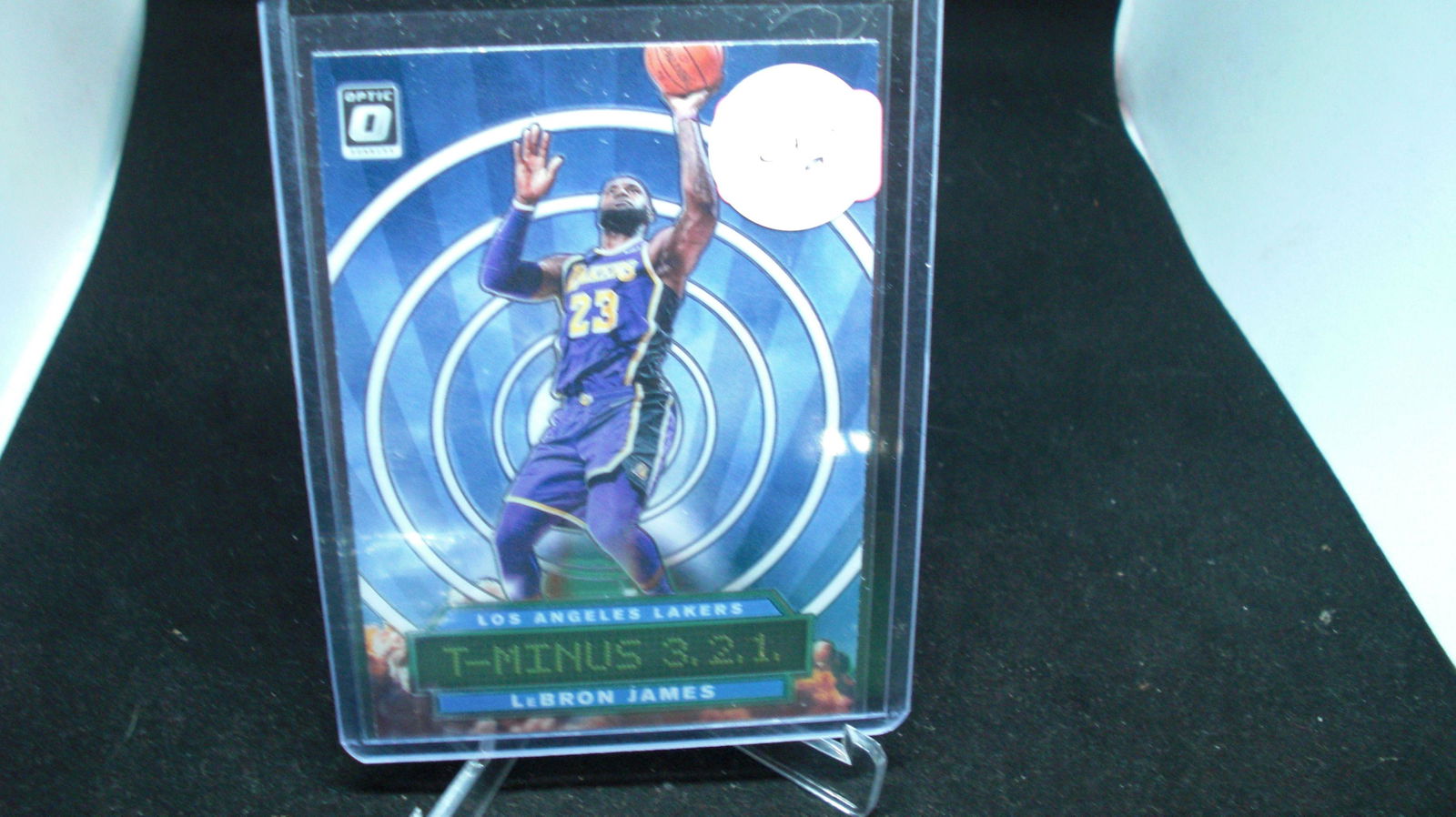 lebron james optic t-minus (1 of 1)