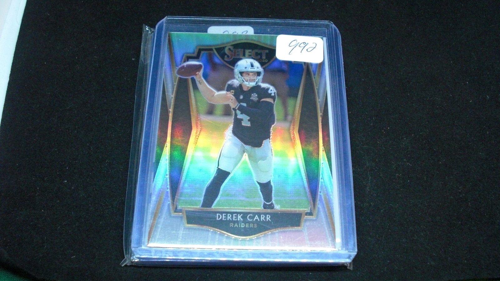 Derek Carr silver select: in top loader