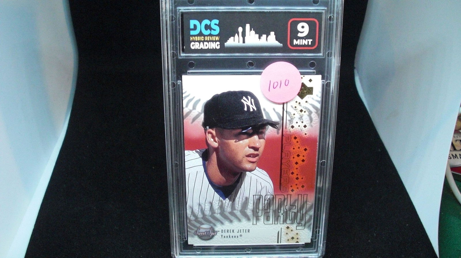 dcs graded 9 mint derek jeter upper deck (1 of 1)