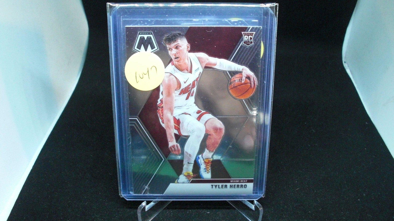 tyler herro mosaic rookie: in top loader