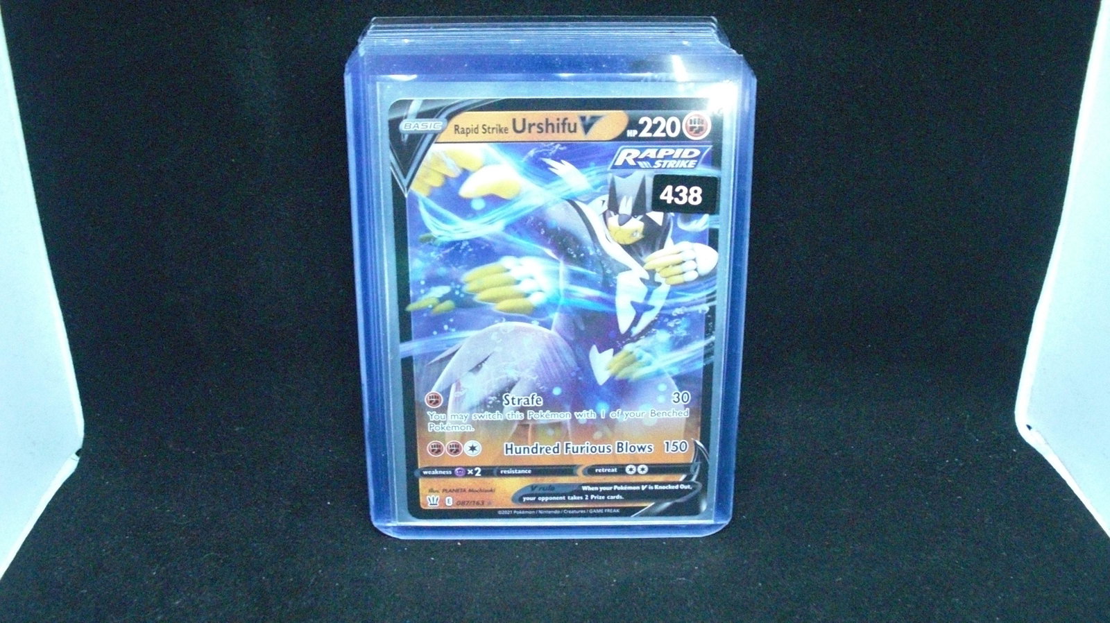 pokemon crad urshifu full art: in top loader