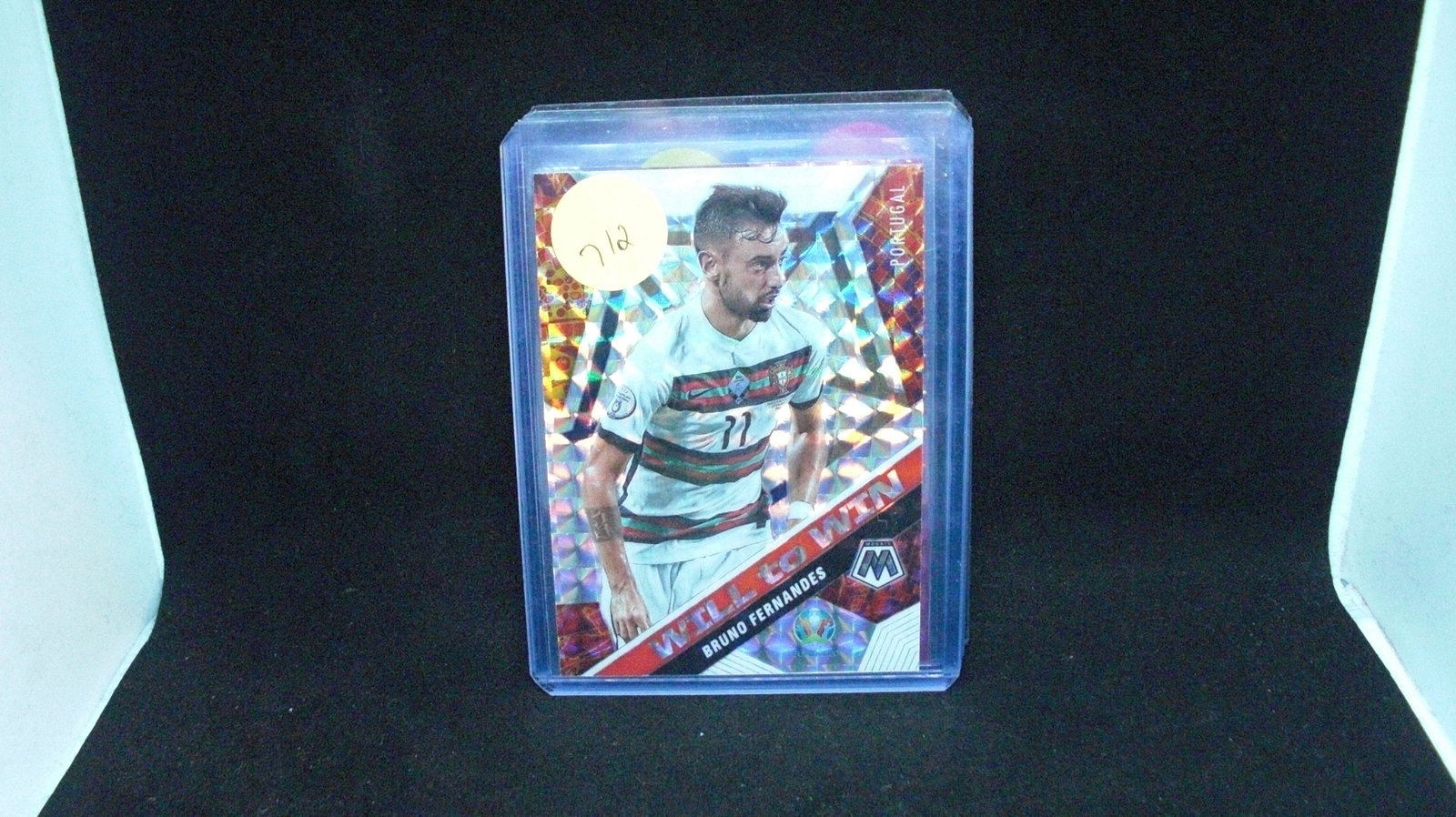 silver mosaic soccer bruno fernandes: in top loader