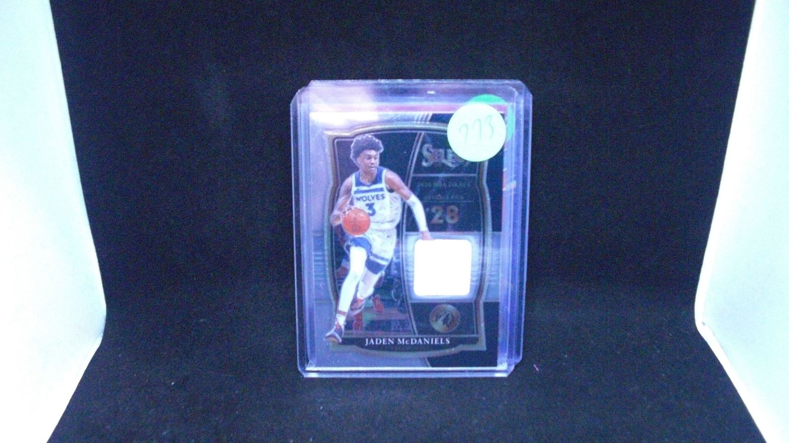 Jaden McDaniels select jersey card (1 of 1)