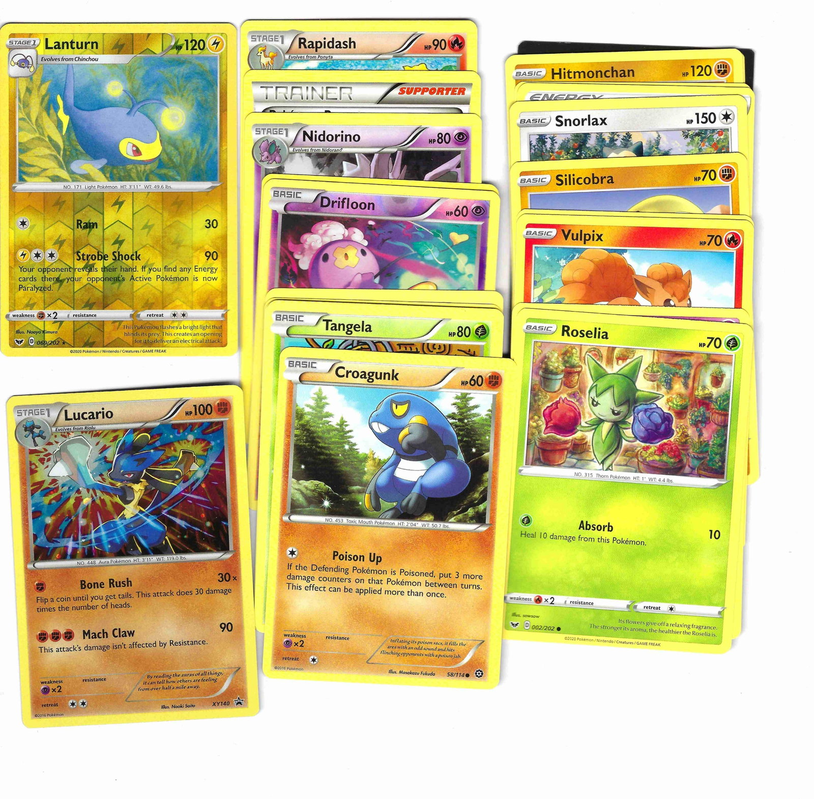 LOT OF 25 POKEMON TCG CARDS WITH SHINY FOILS: LOT OF 25 POKEMON TCG CARDS WITH SHINY FOILS