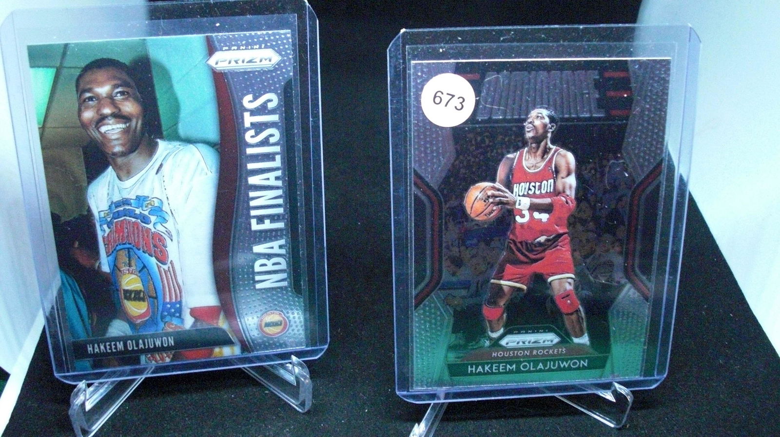 LOT OF 2 HAKEEM OLAJUWON CARDS (1 of 1)