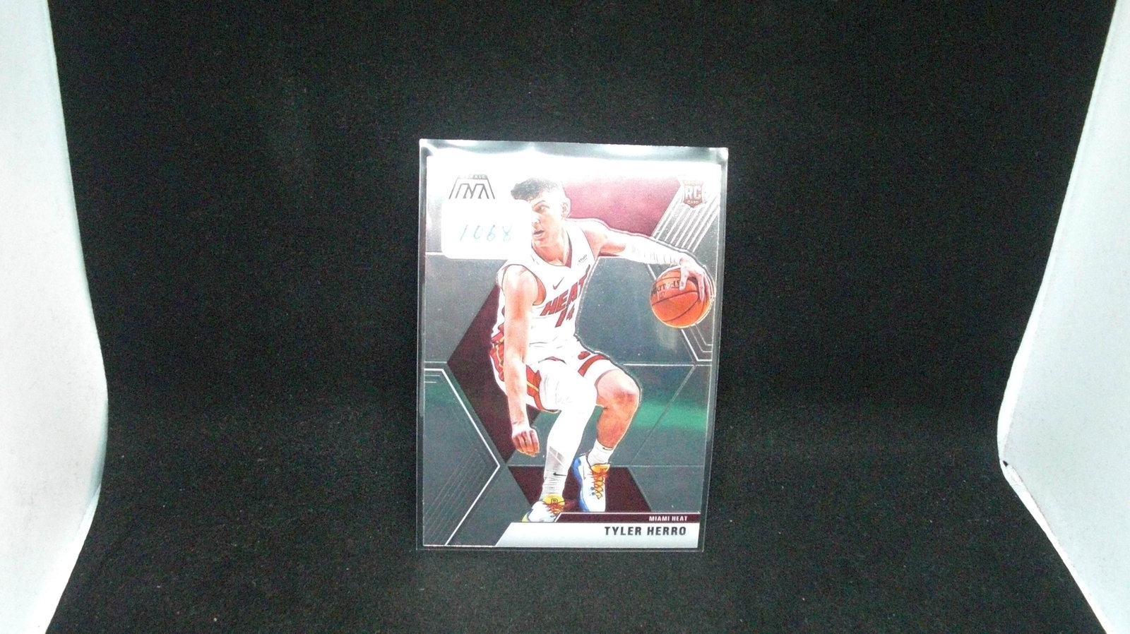 TYLER HERRO ROOKIE CARD: TYLER HERRO ROOKIE CARD
