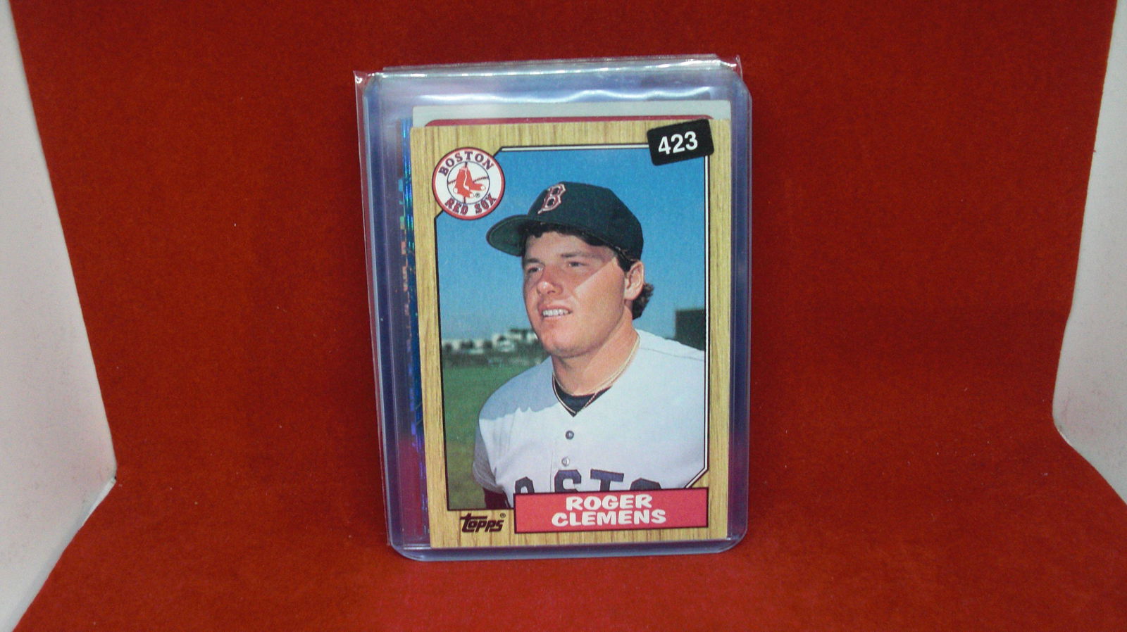 Roger Clemens 1987 Topps: in top loader