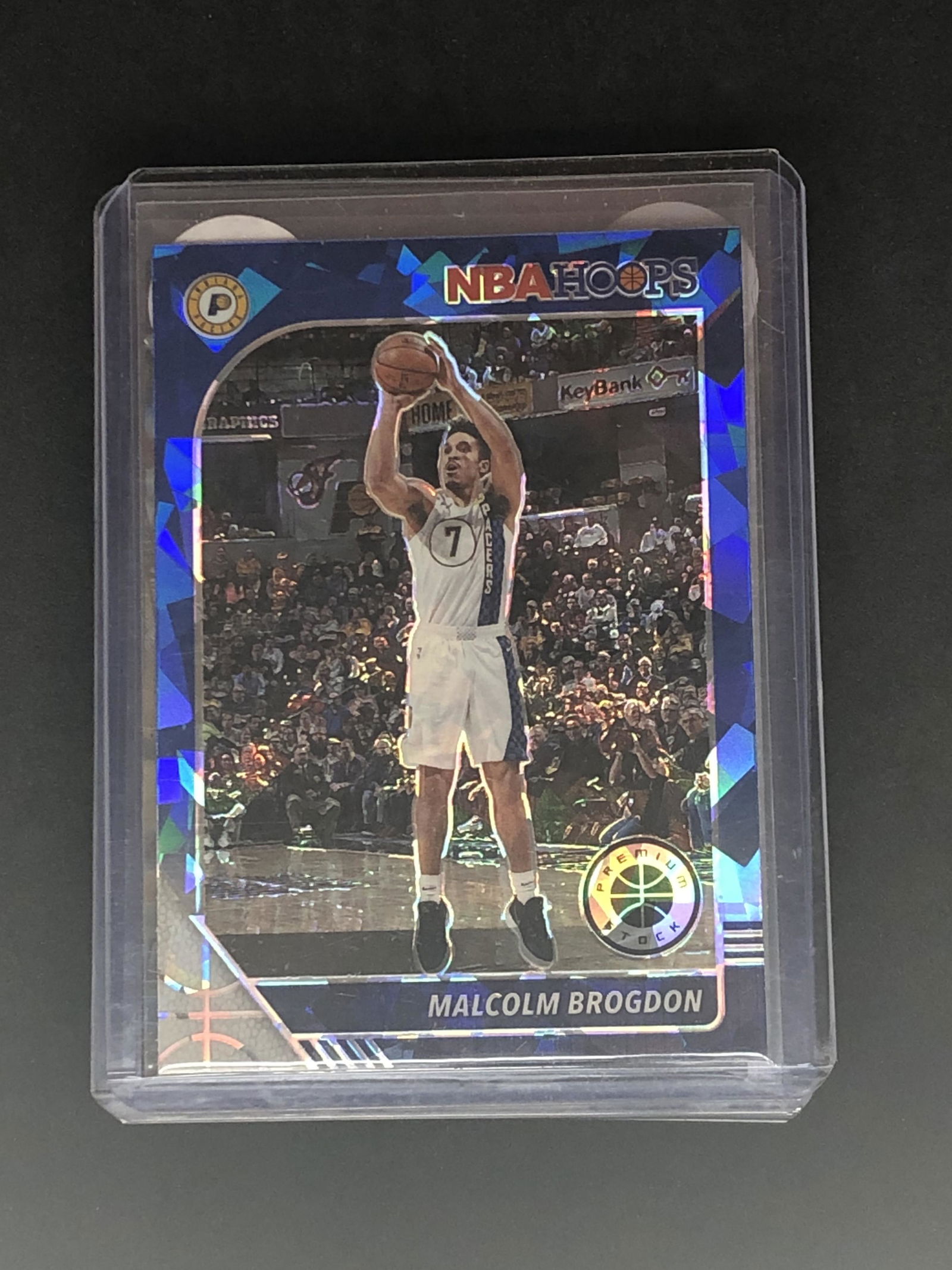 Malcolm Brogdon Panini NBA Hoops Blue Cracked Ice (1 of 1)