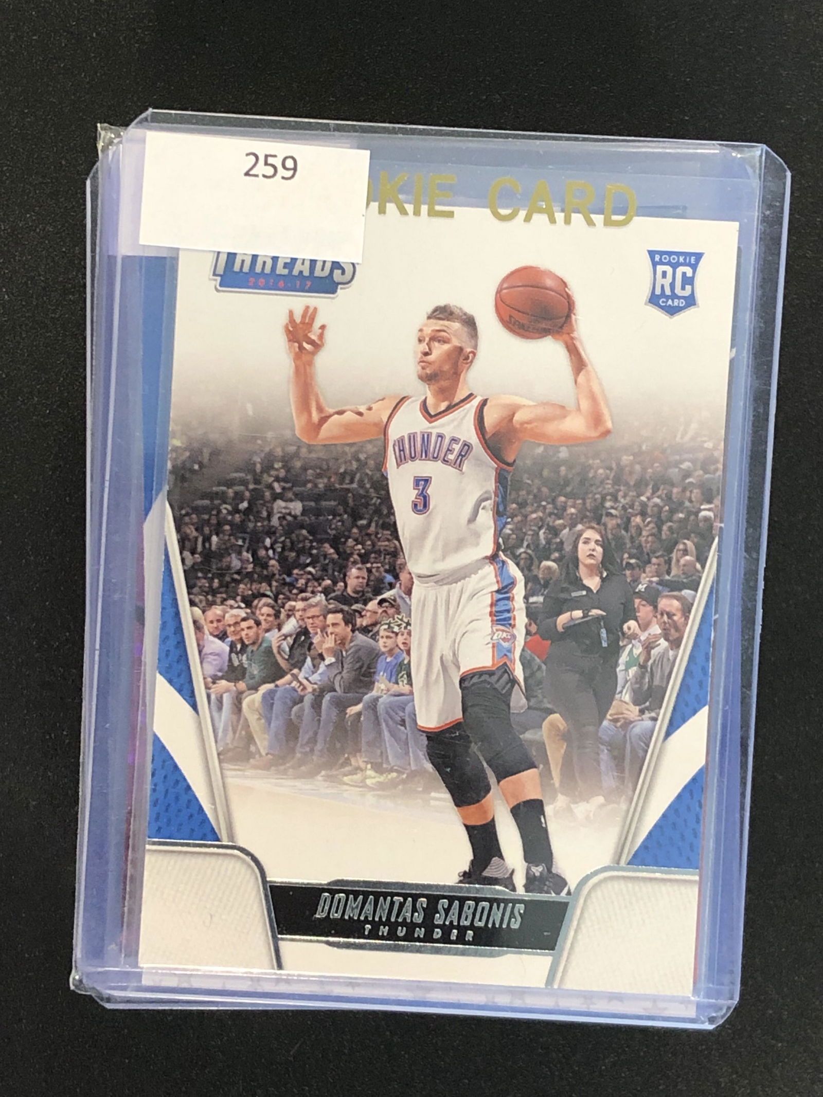 Domantas Sabonis Panini Threads Rookie (1 of 1)