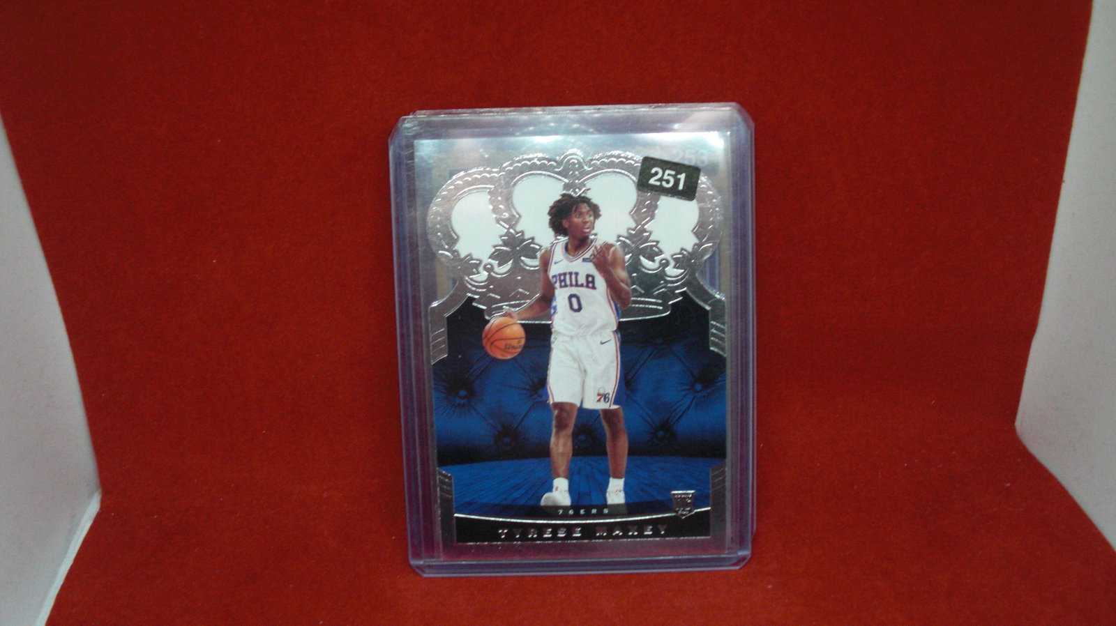 tyrese maxey crown royale rookie: in top loader