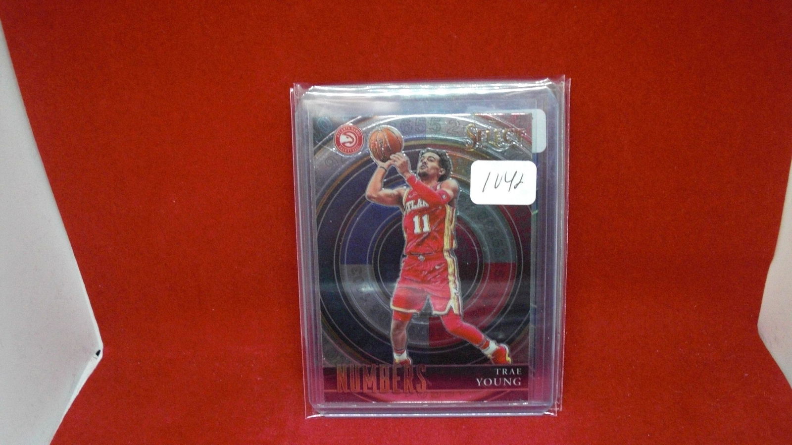 trae young select inseerrt (1 of 1)