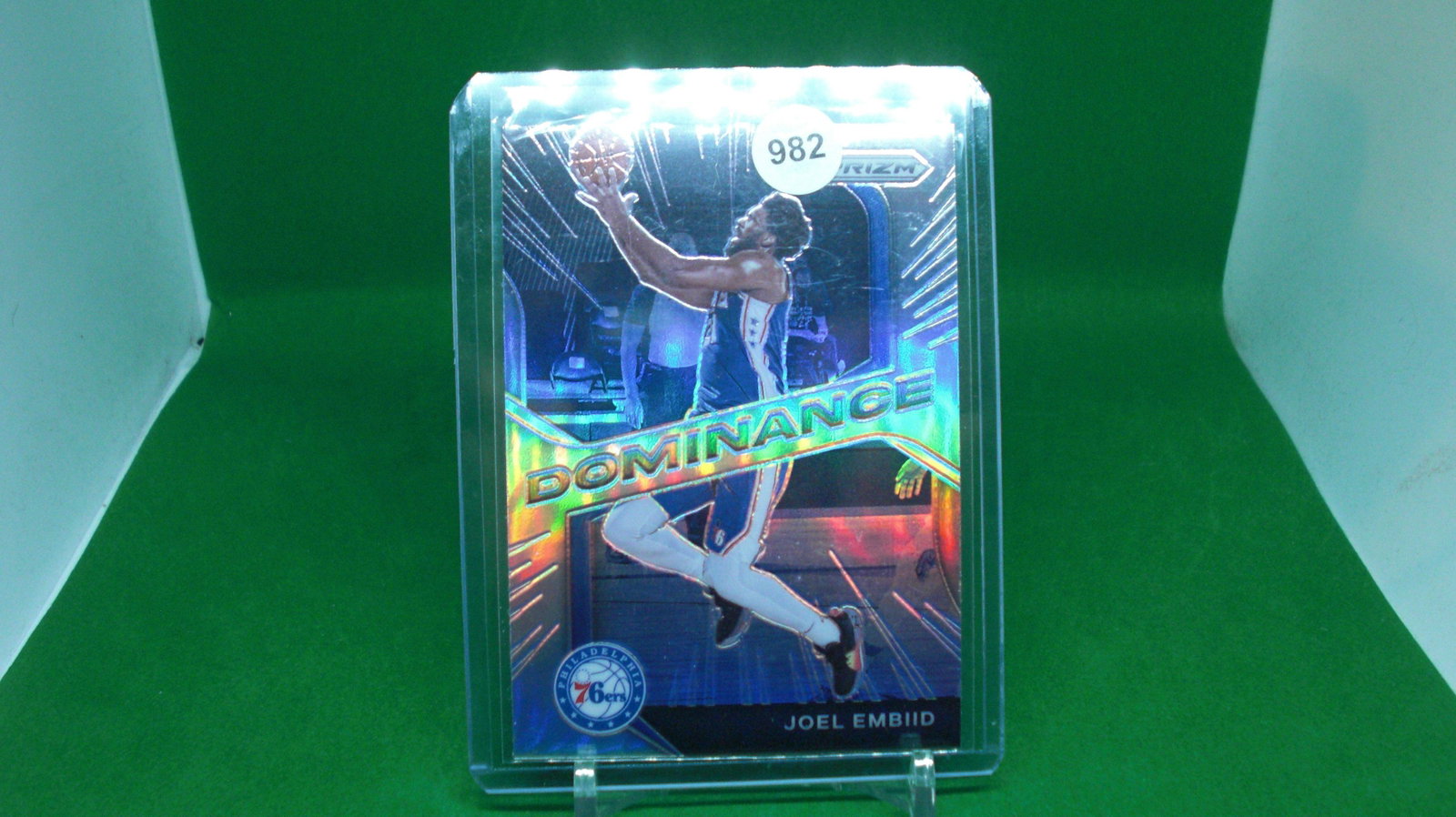 joel embiid dominance silver prism: in top loader
