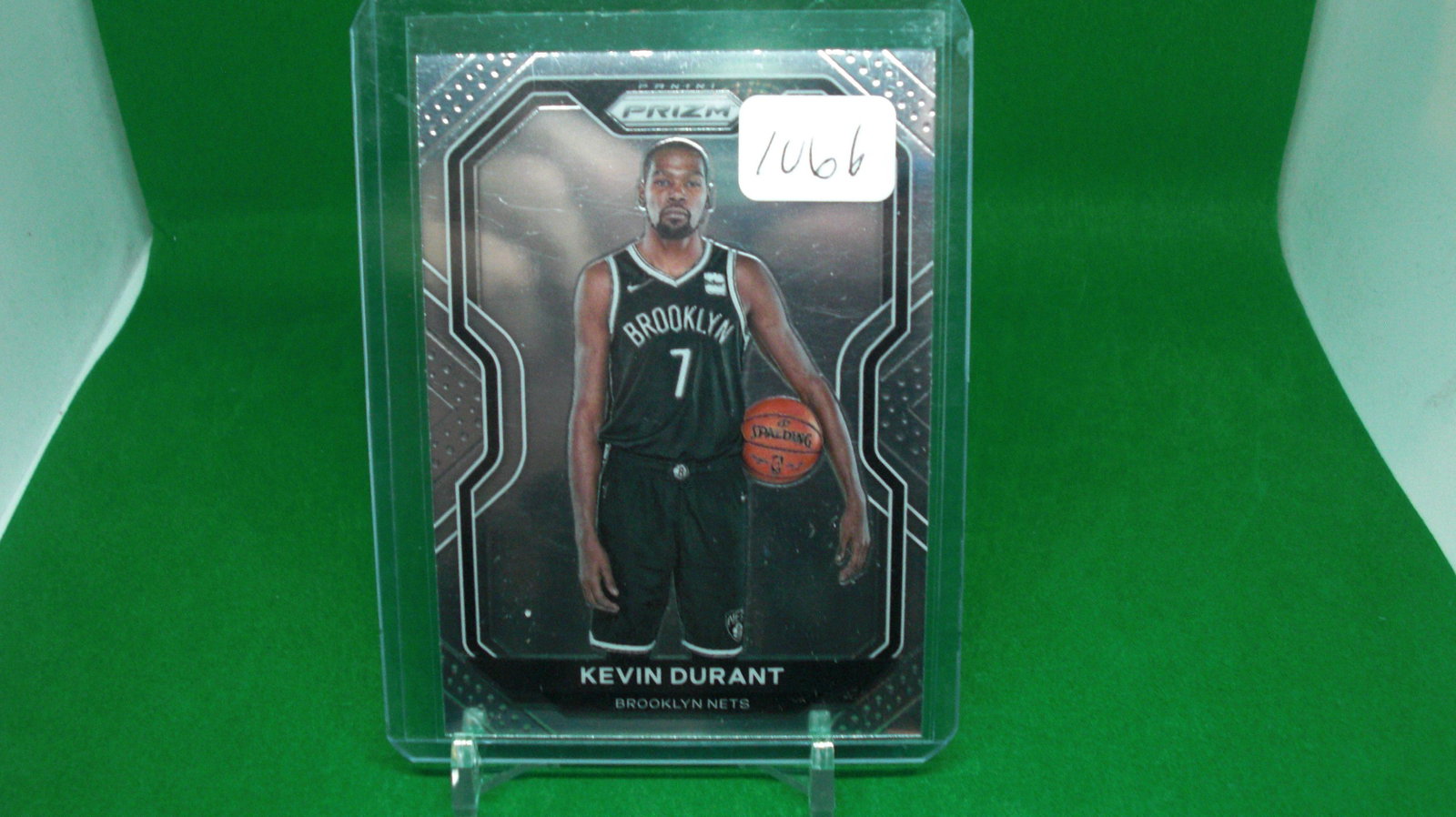 Kevin Durant 2020 prizm: in top loader