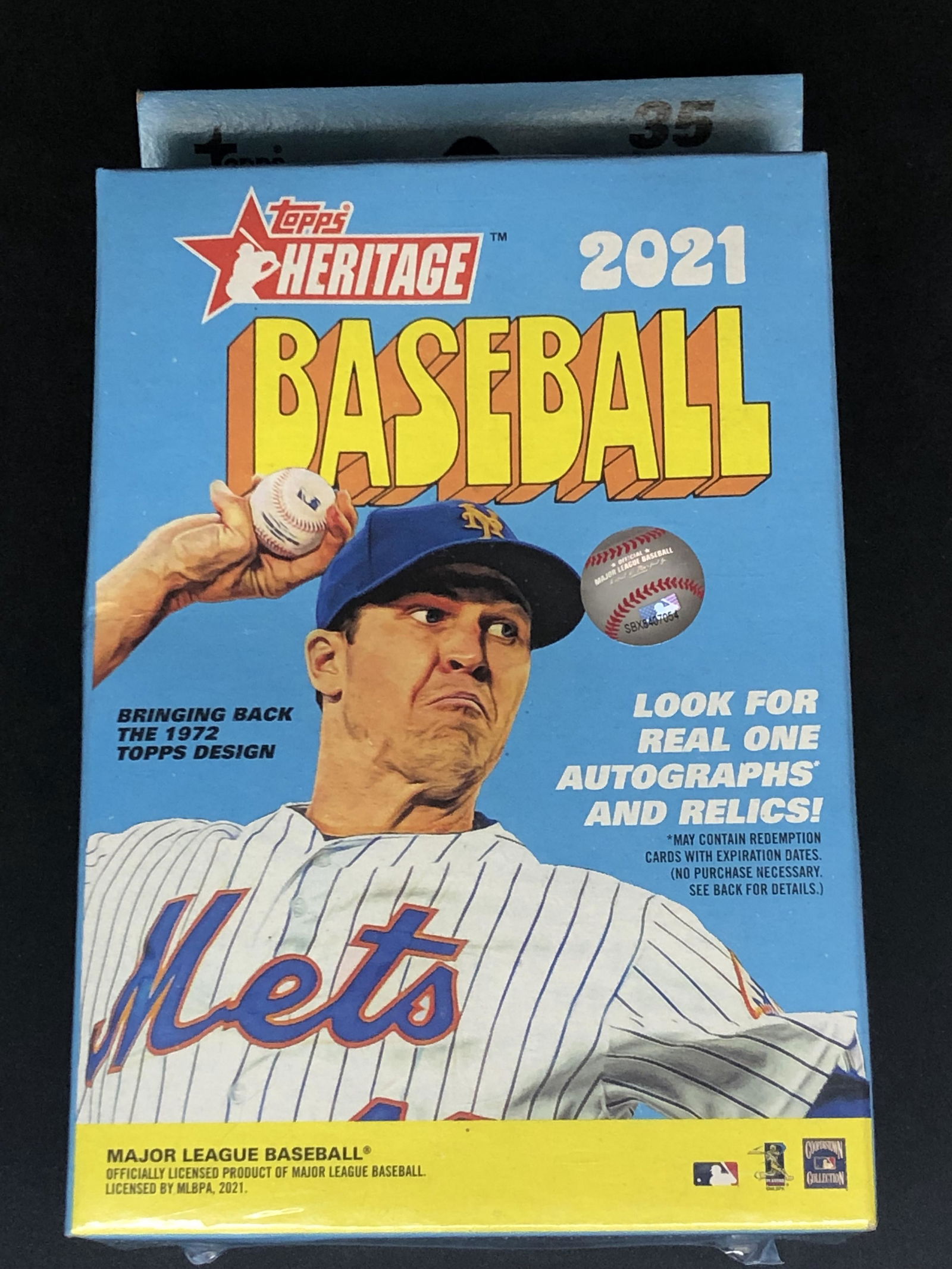 2021 Topps Heritage Baseball Sealed Box (1 of 1)