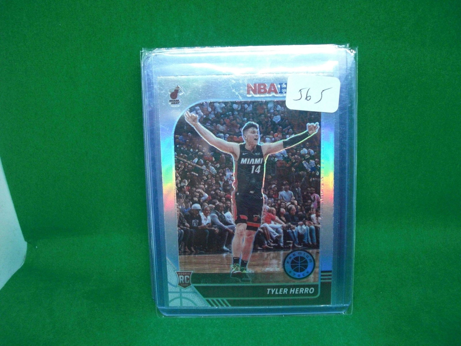 tyler herro silver hoops premium rookie (1 of 1)