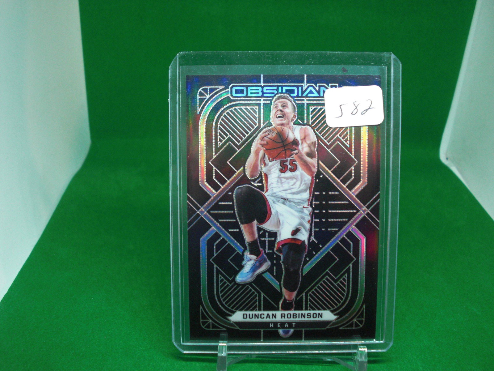 duncan robinson obsidian: in top loader