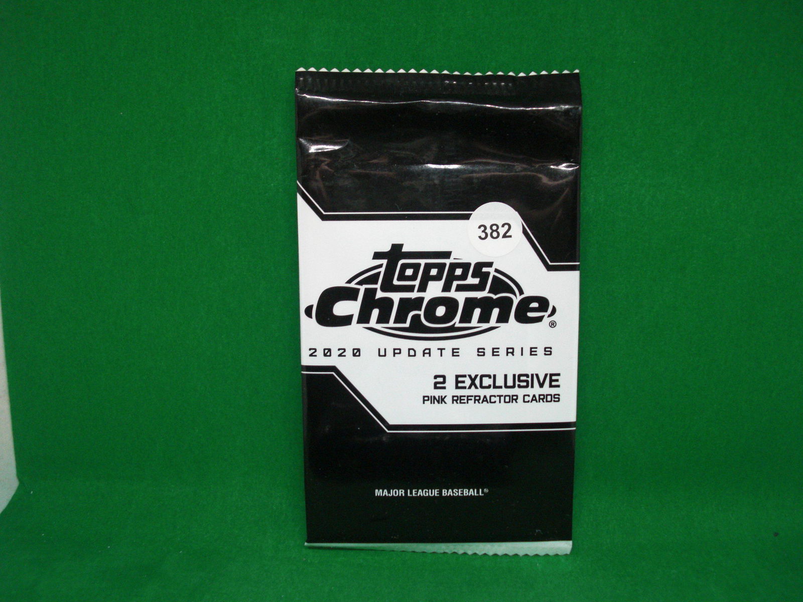 2020 topps chrome update pink refractor pack (1 of 1)