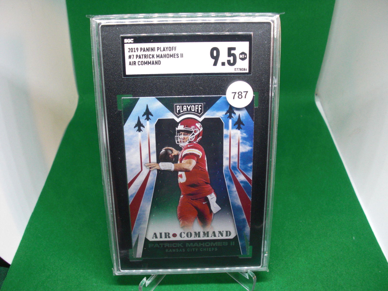 sgc graded 9.5 patrick mahomes II air command (1 of 1)