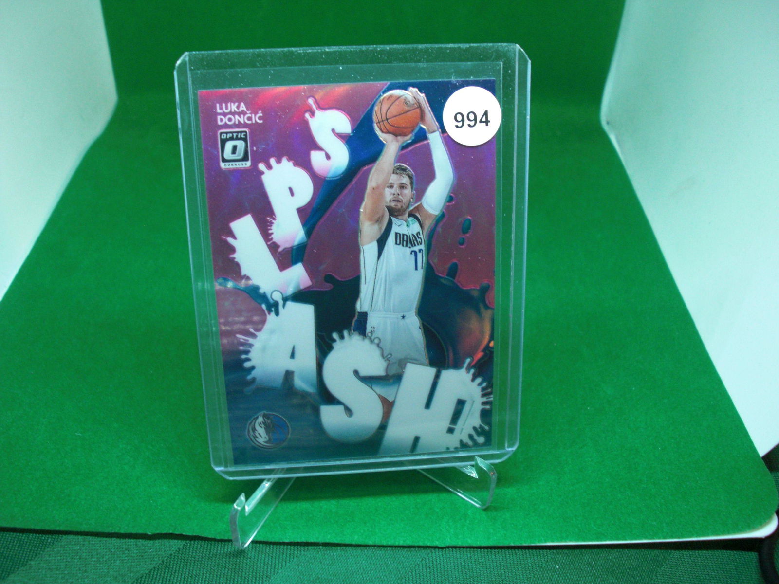 luka doncic splash pink holo 02/25 (1 of 1)