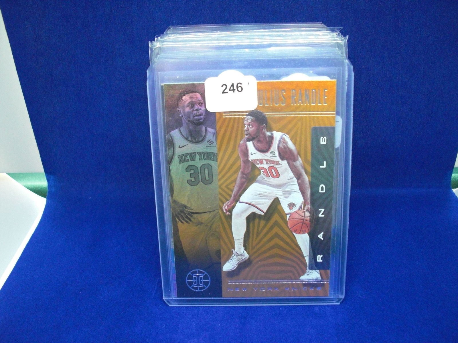 Julius Randle illusions orange parallel (1 of 1)