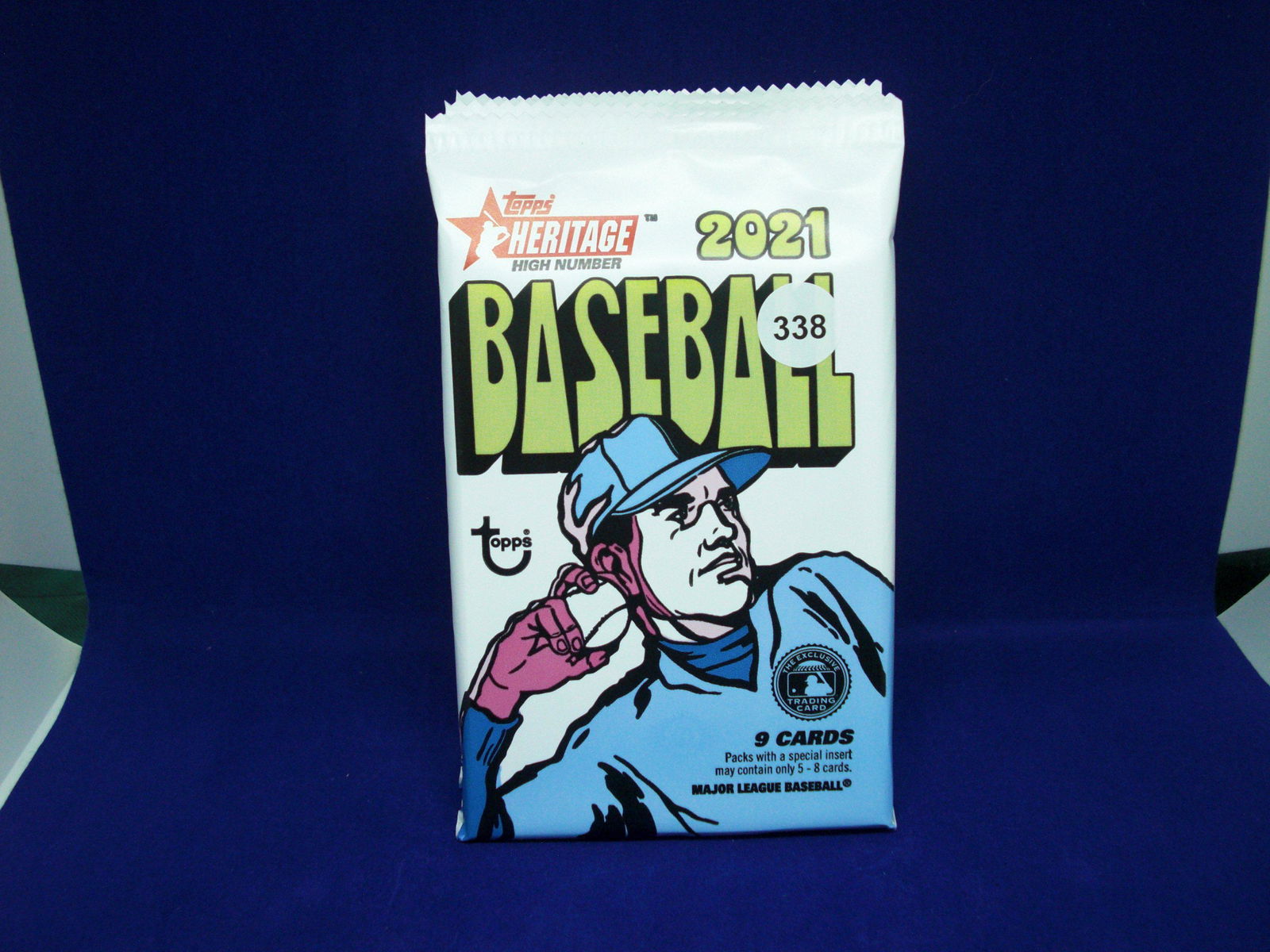 2021 topps heritage sealed pack (1 of 1)