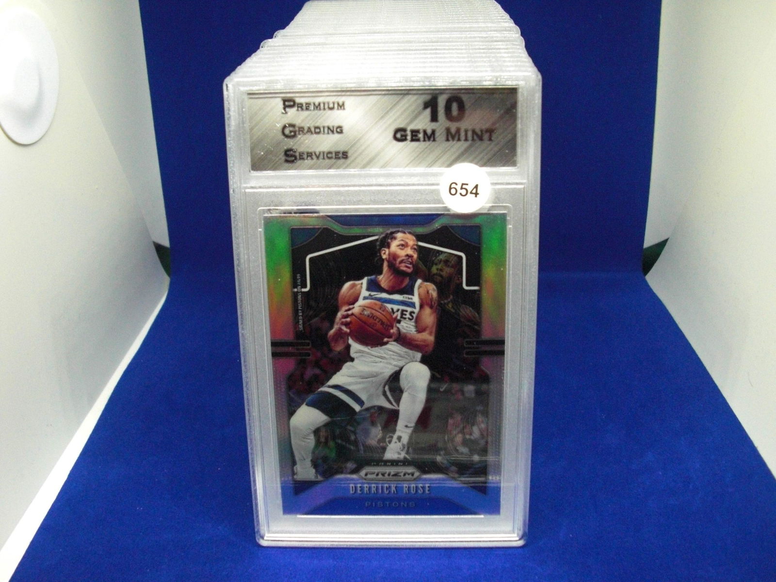 PGS graded gem 10 derrick rose silver prizm (1 of 1)