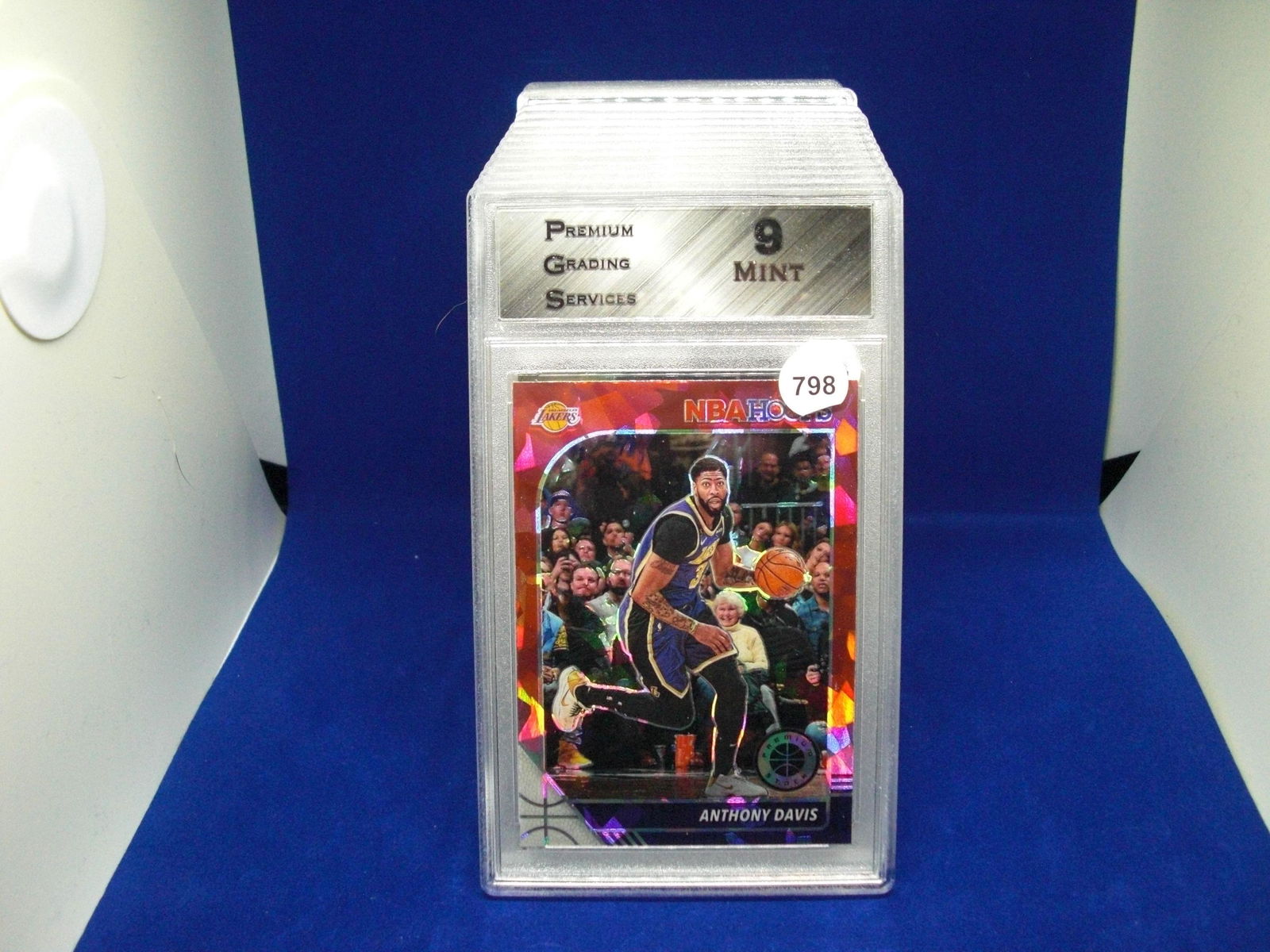 PGS 9 Mint Anthony Davis red cracked ice (1 of 1)