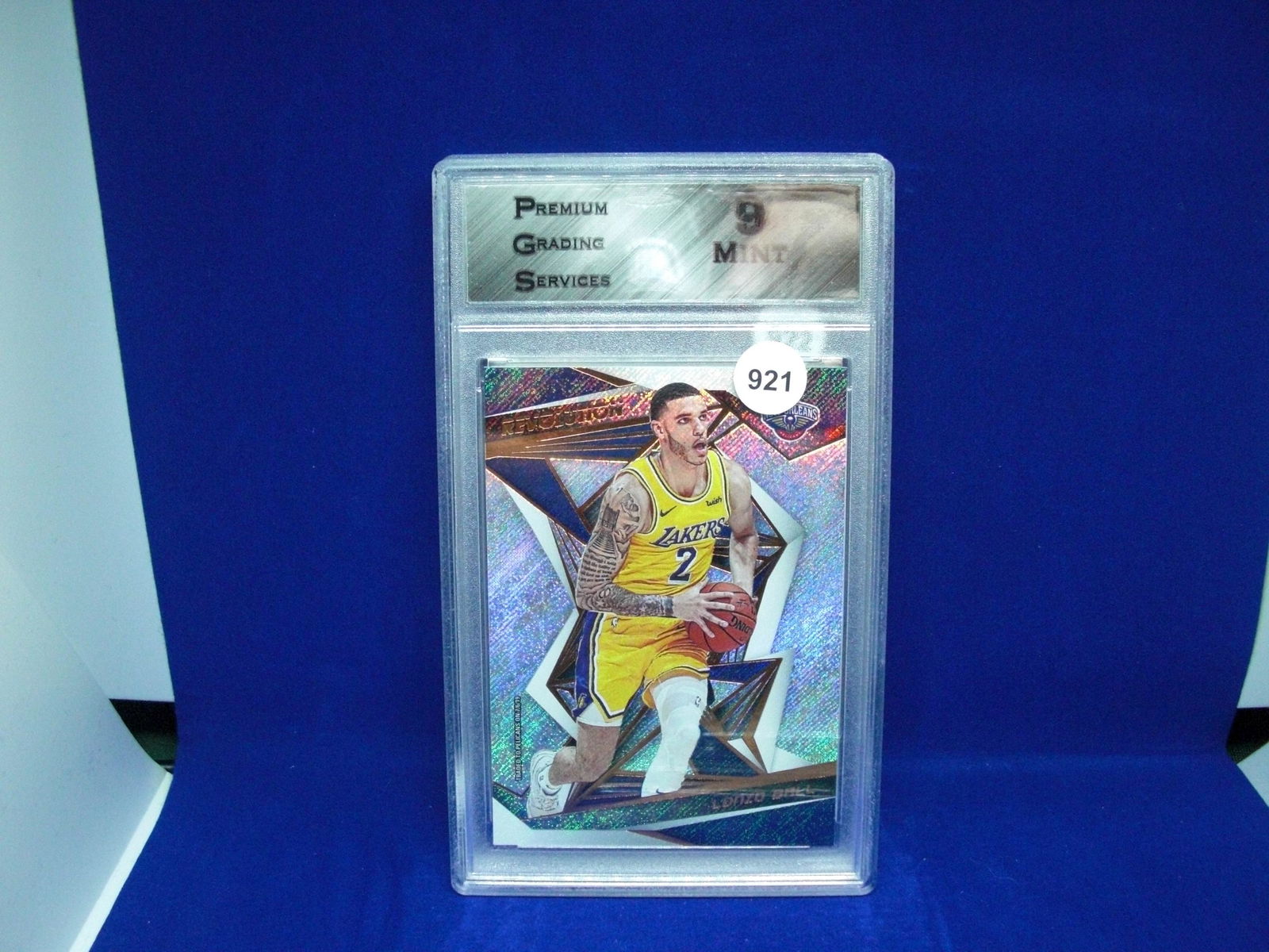 PGS 9 Mint Lonzo ball revolution (1 of 1)