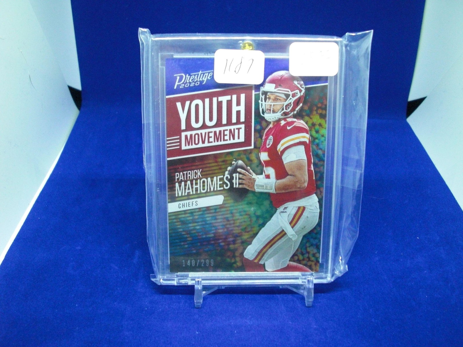 Patrick mahomes youth movement 140/299: in screw down holder