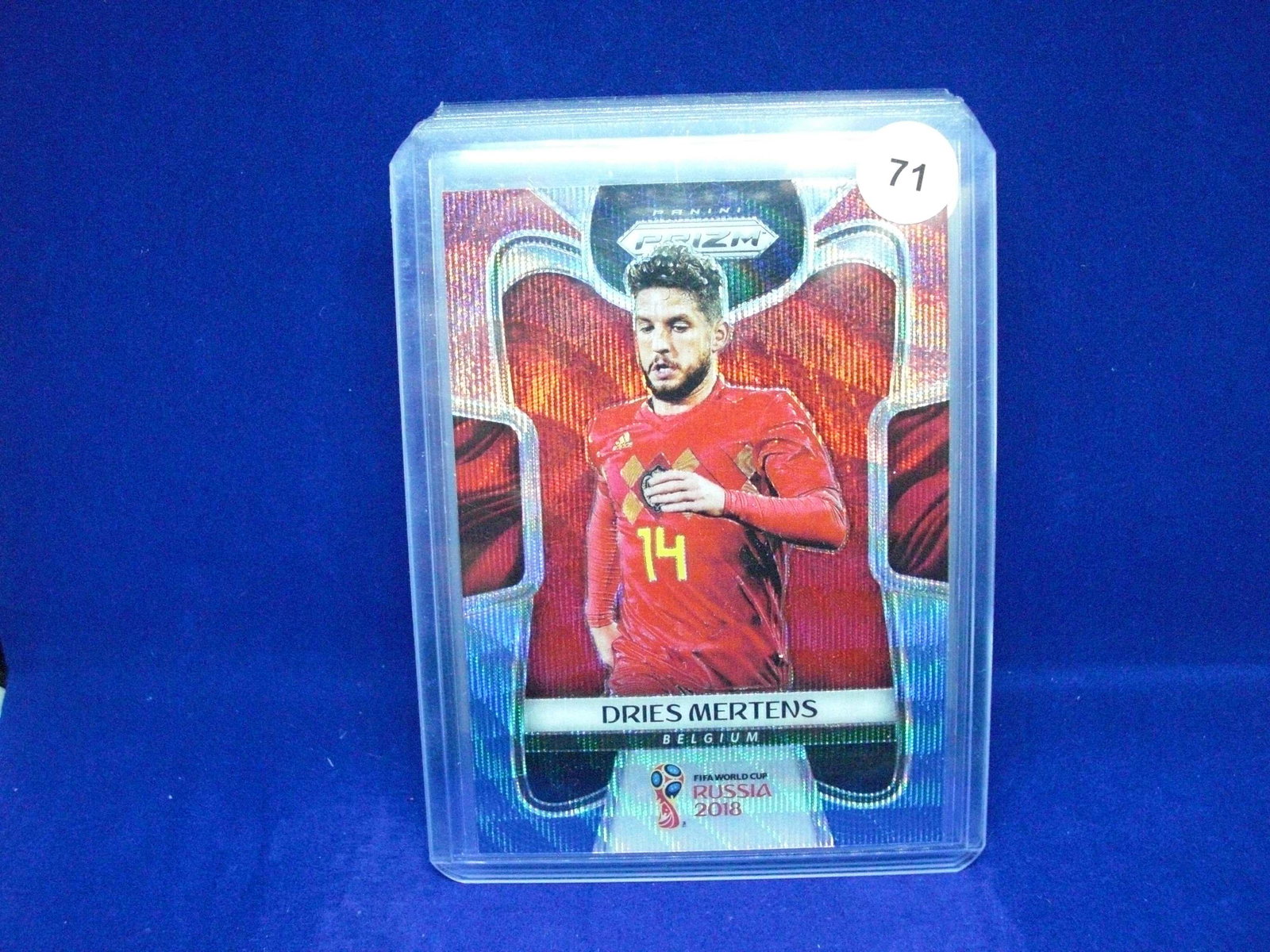 2018 panini prizm world cup soccer card: dries mertens red white blue wave prizm