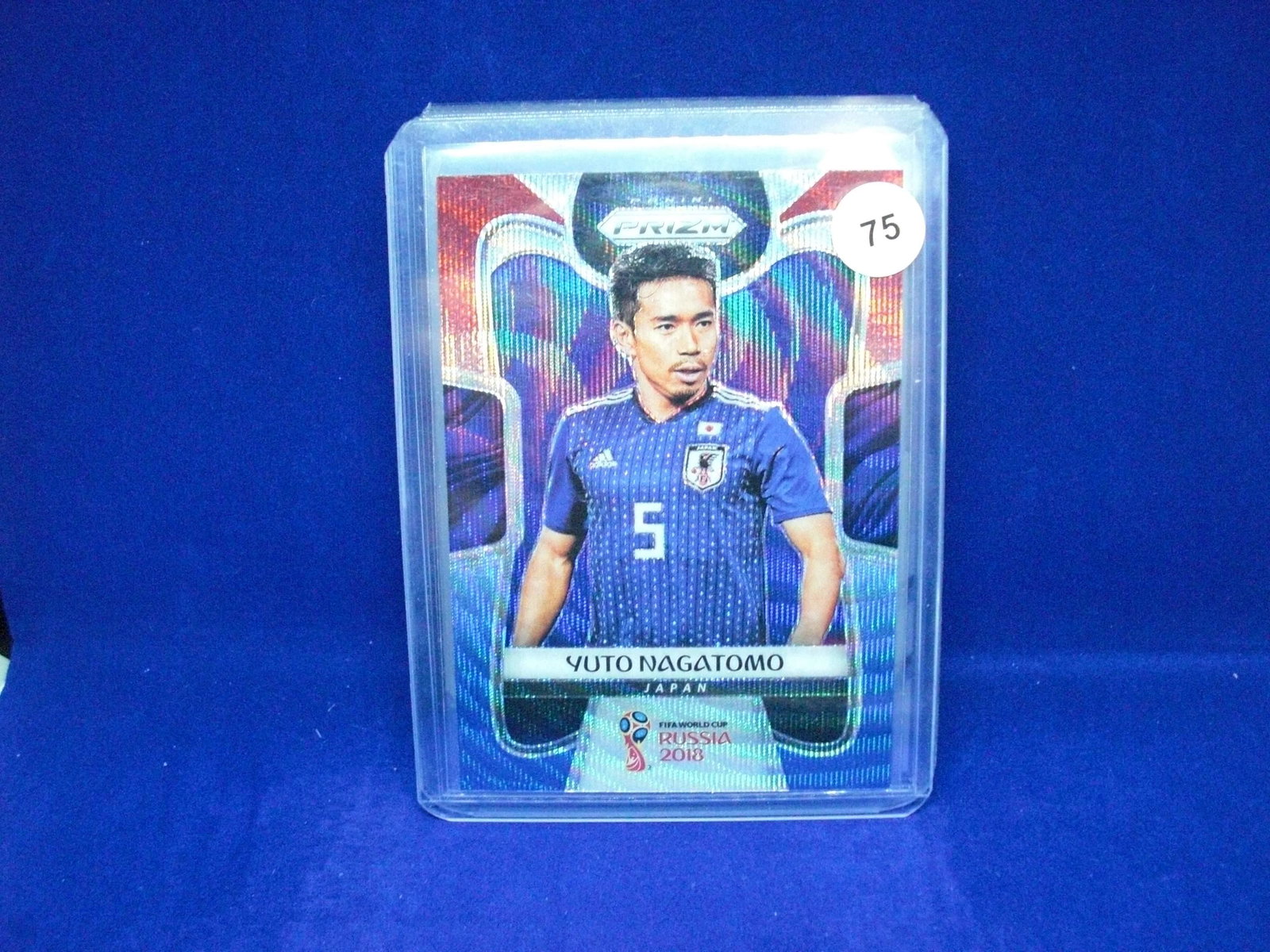 2018 panini prizm world cup soccer card: yuto nagatomo red white blue wave prizm