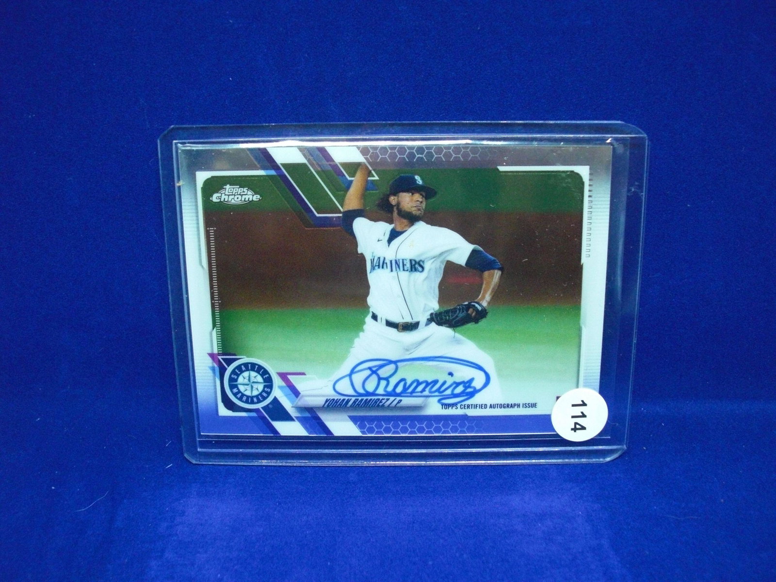 Johan Ramirez rookie autograph: in top loader