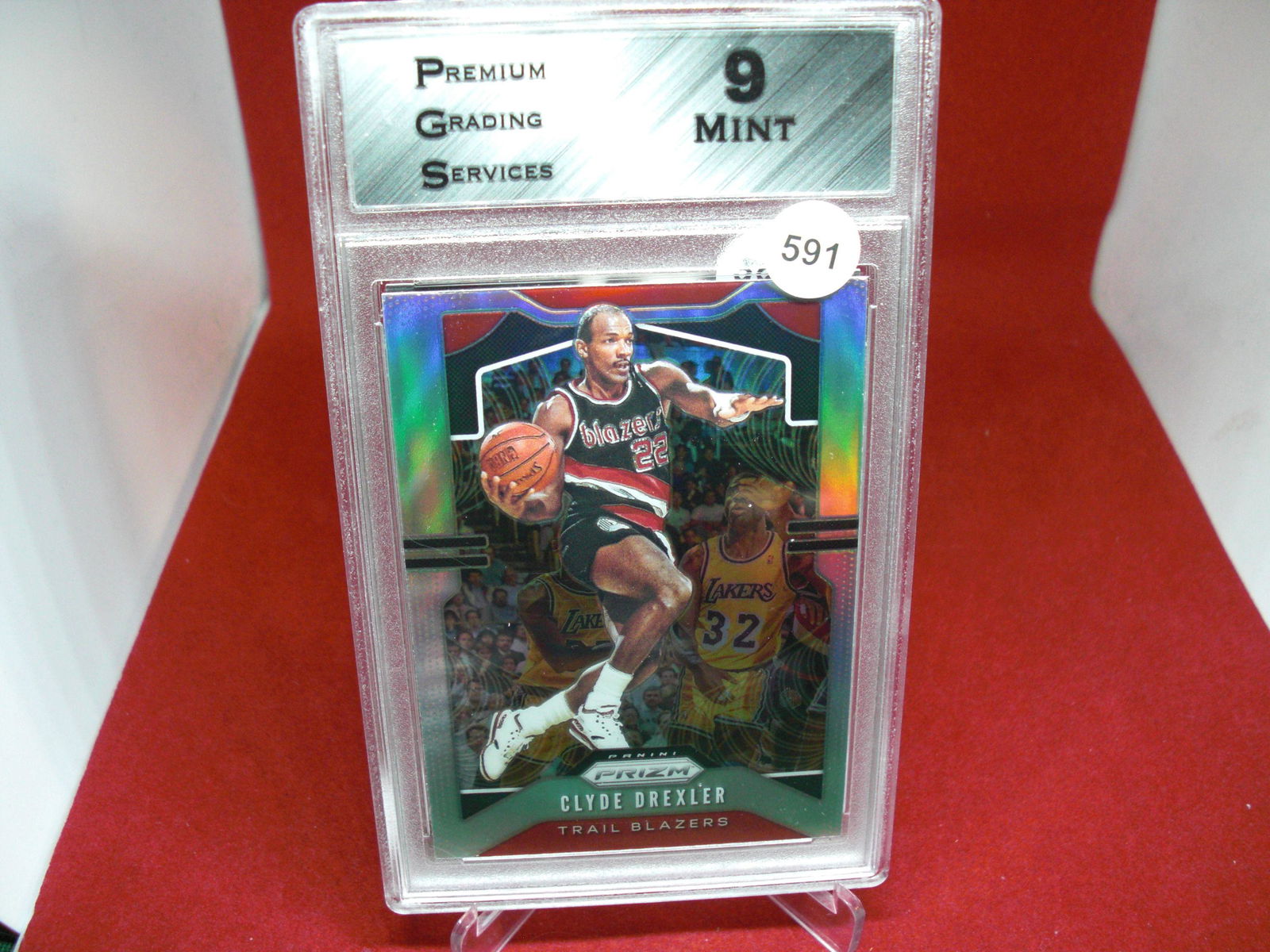 PGS 9 Clyde drexler silver prism (1 of 1)