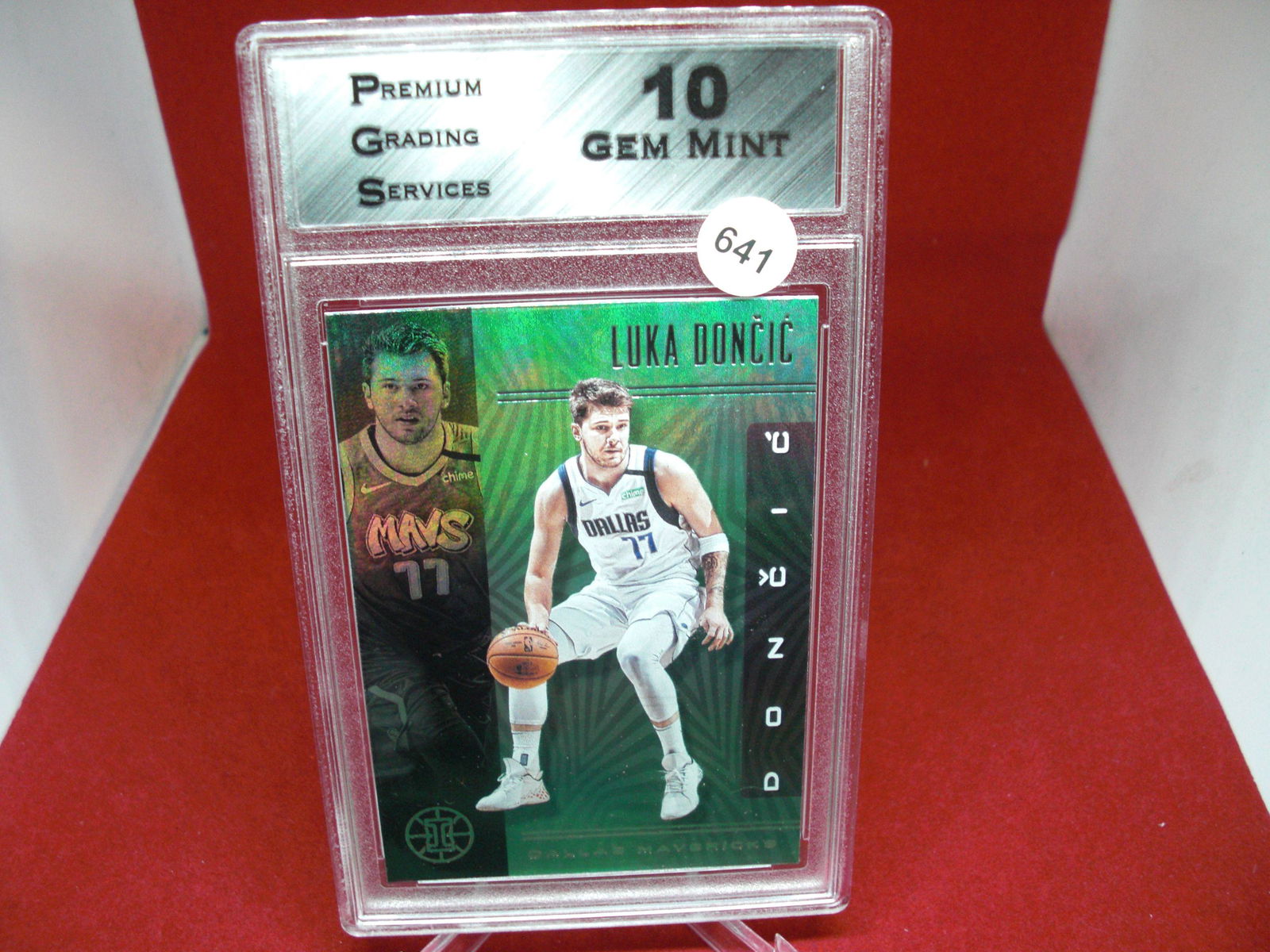PGS gem 10 Luka doncic illusions green parallel (1 of 1)
