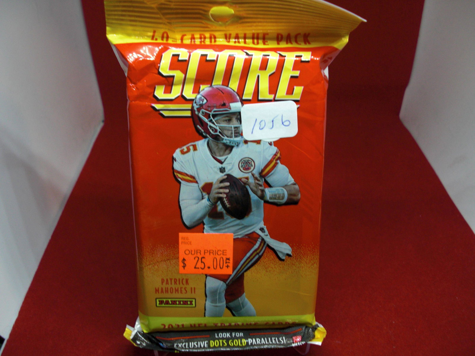 2021 score football sealed cello pack: find mac jones and trevor lawrence rookies