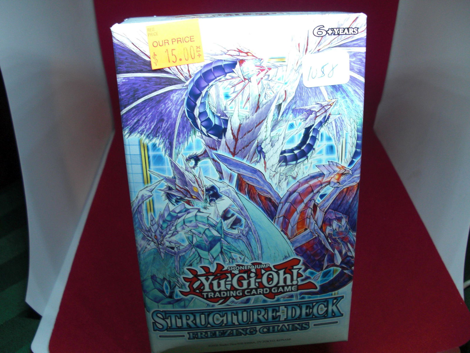 yu-gi-oh freezing chains hanger box (1 of 1)