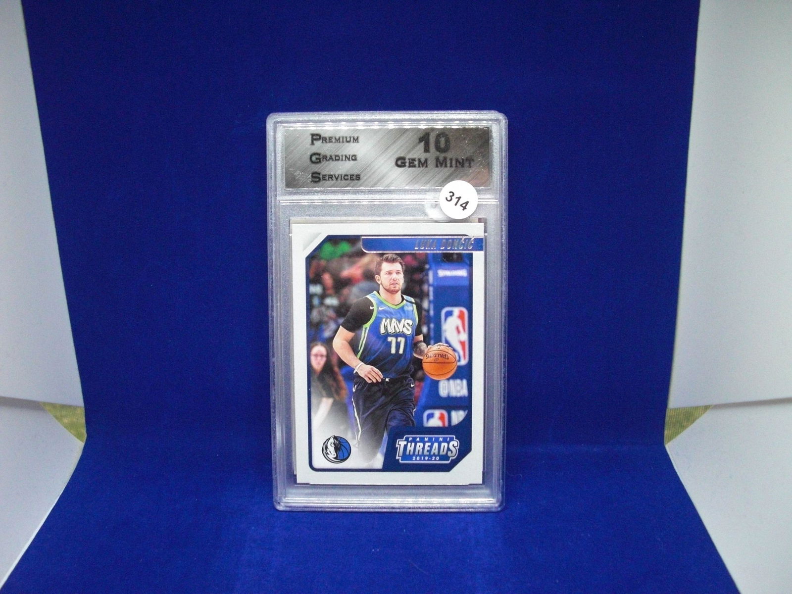 PGS gem 10 Luka doncic 2019 threads (1 of 1)