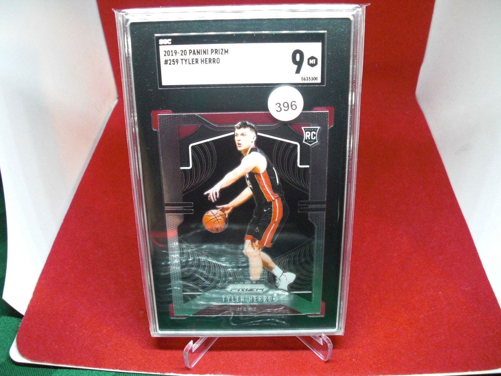sgc graded 2019/20 tyler herro mint 9 (1 of 1)